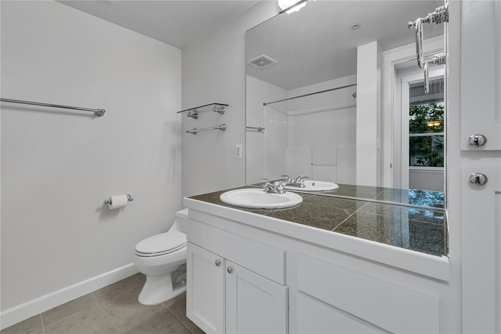 2607 Western Avenue 258 Property Photo 13