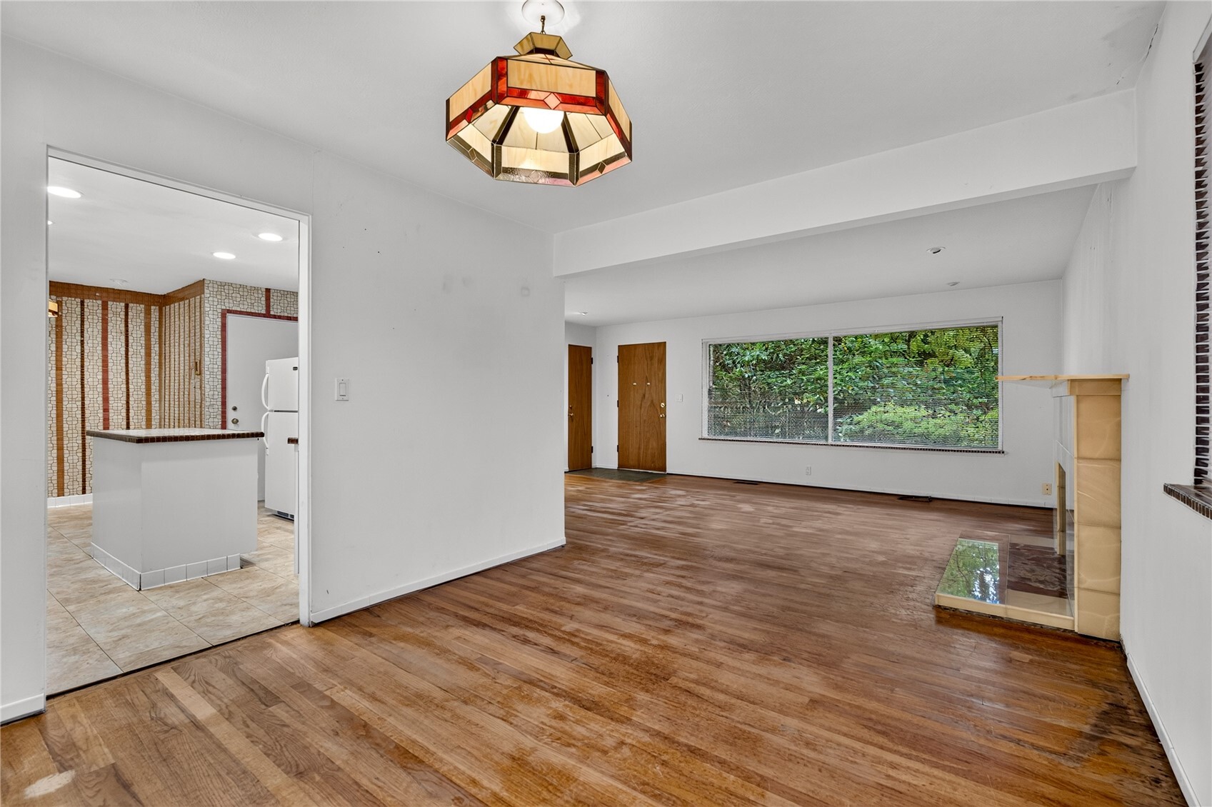 18456 40th Place Property Photo 10