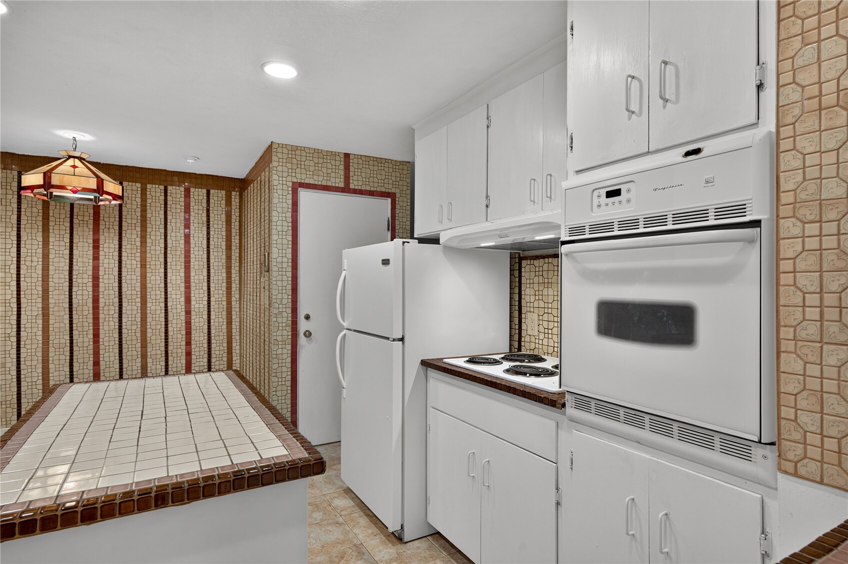 18456 40th Place Property Photo 13
