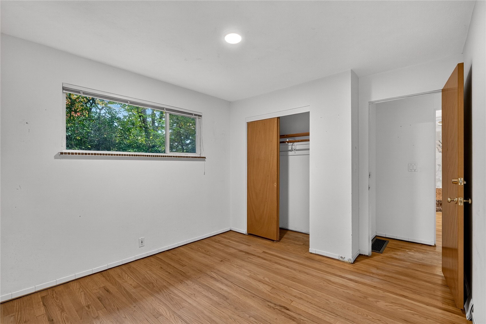 18456 40th Place Property Photo 19