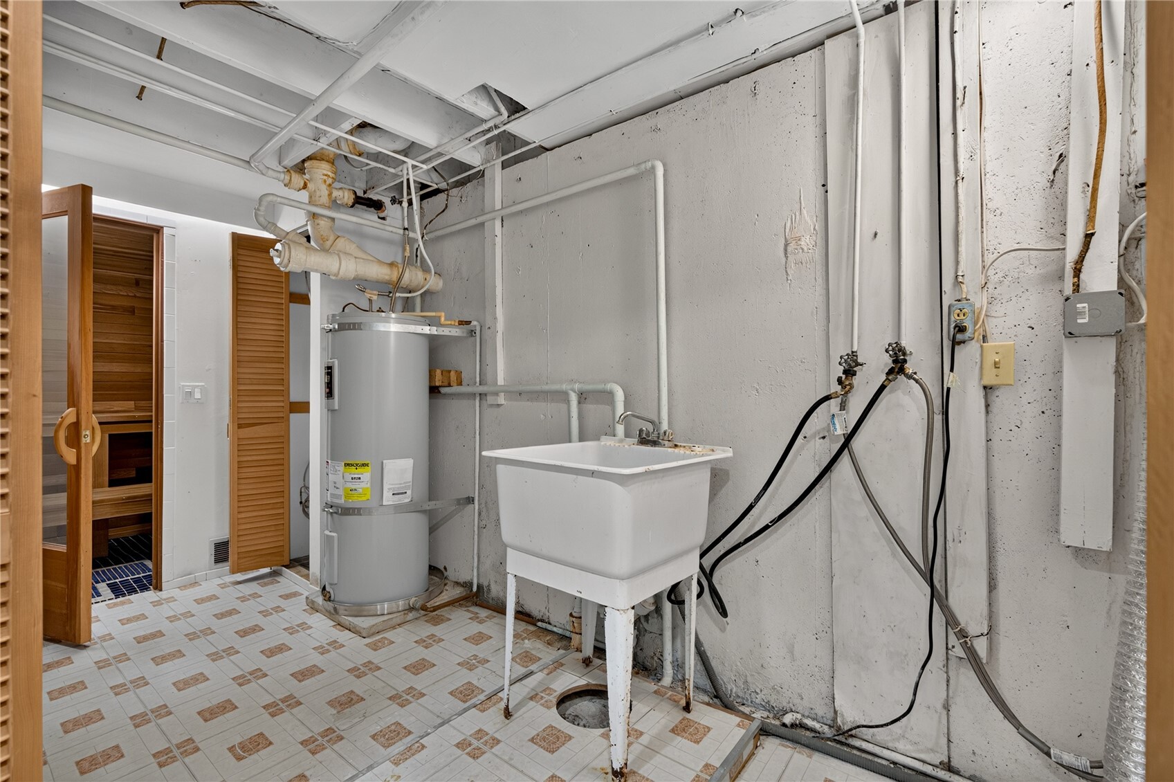 18456 40th Place Property Photo 21