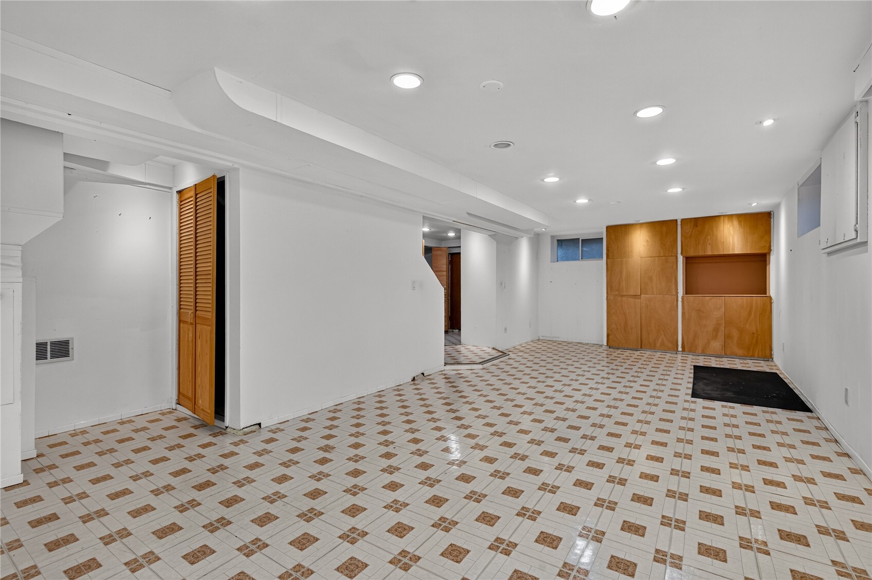 18456 40th Place Property Photo 26