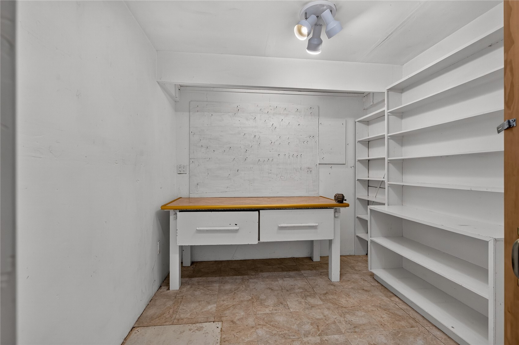 18456 40th Place Property Photo 29
