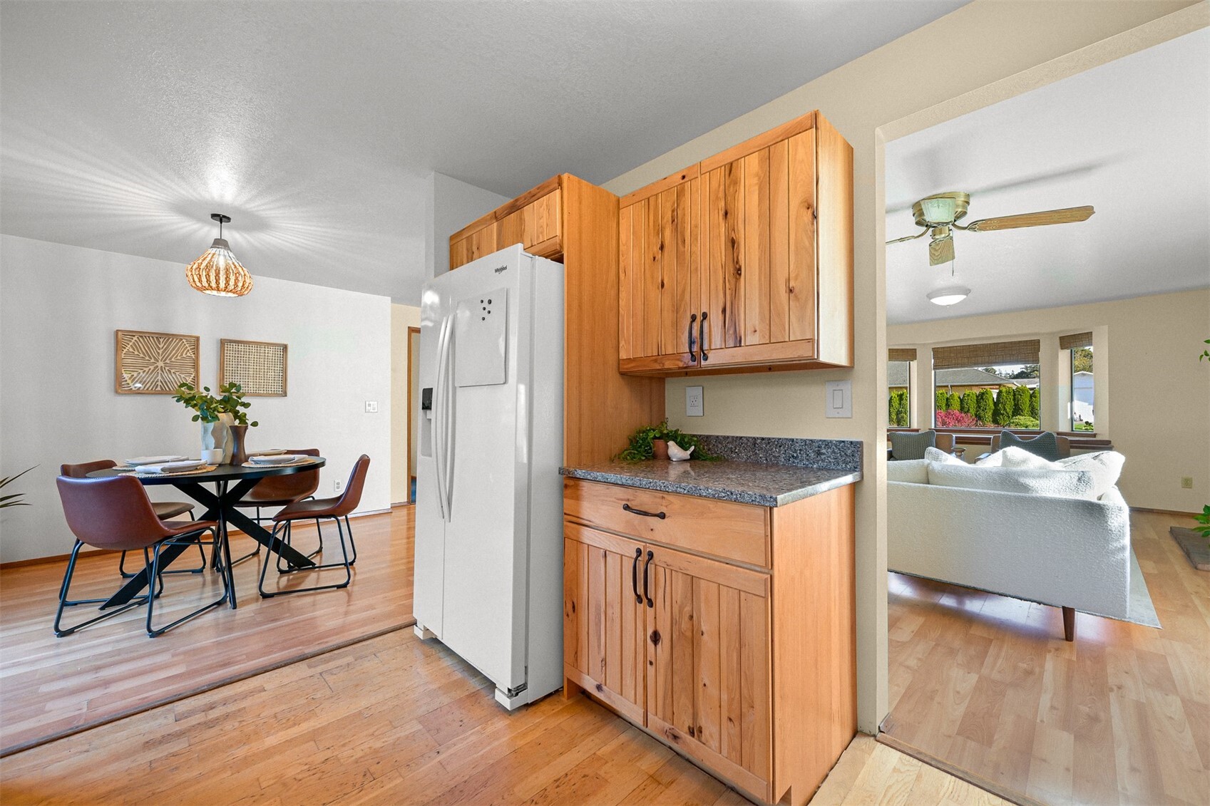 3231 Pinewood Avenue Property Photo 13