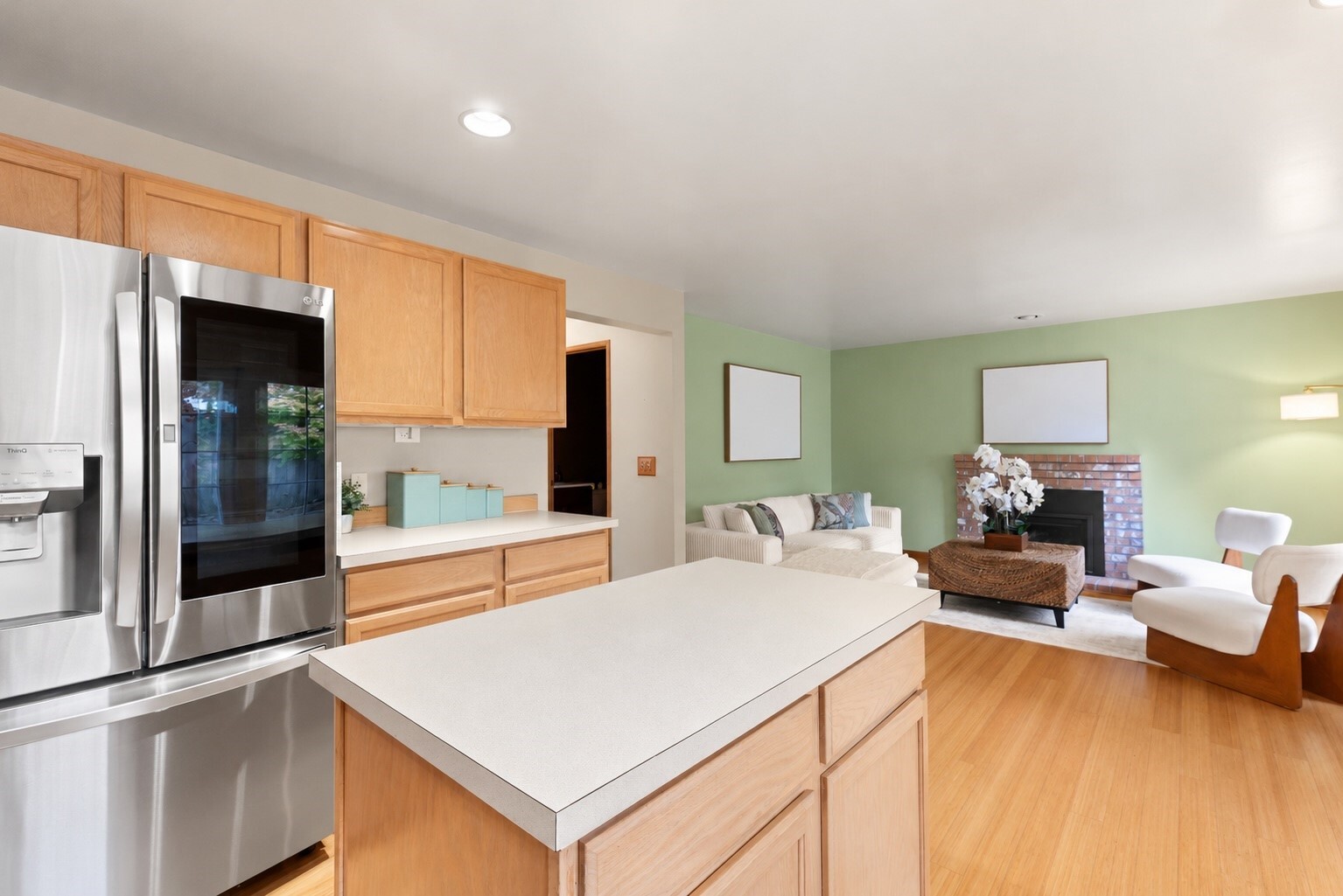 6319 Greengate Place Property Photo 11