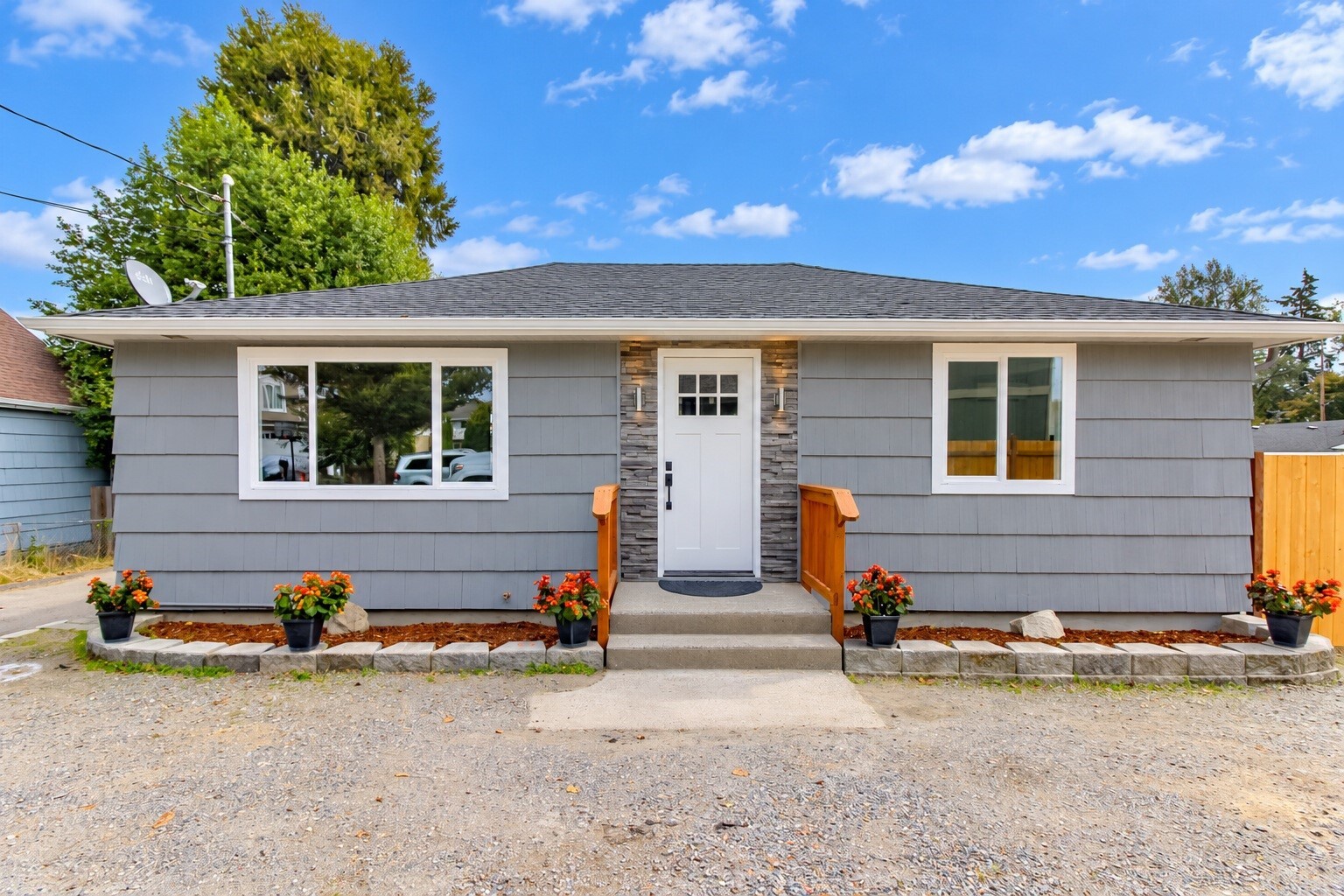7827 S G Street Property Photo 1