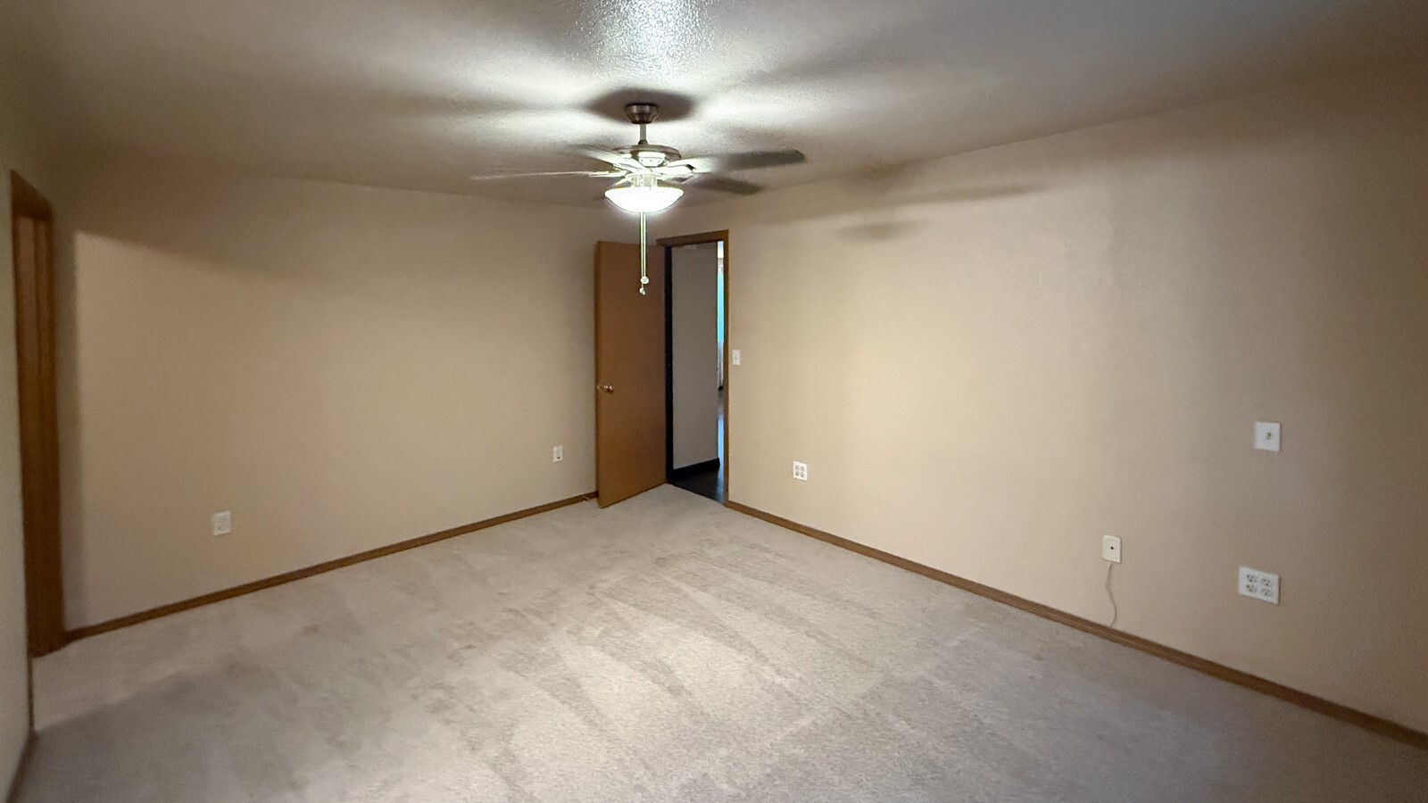 139 Mcclellan Street Property Photo 28