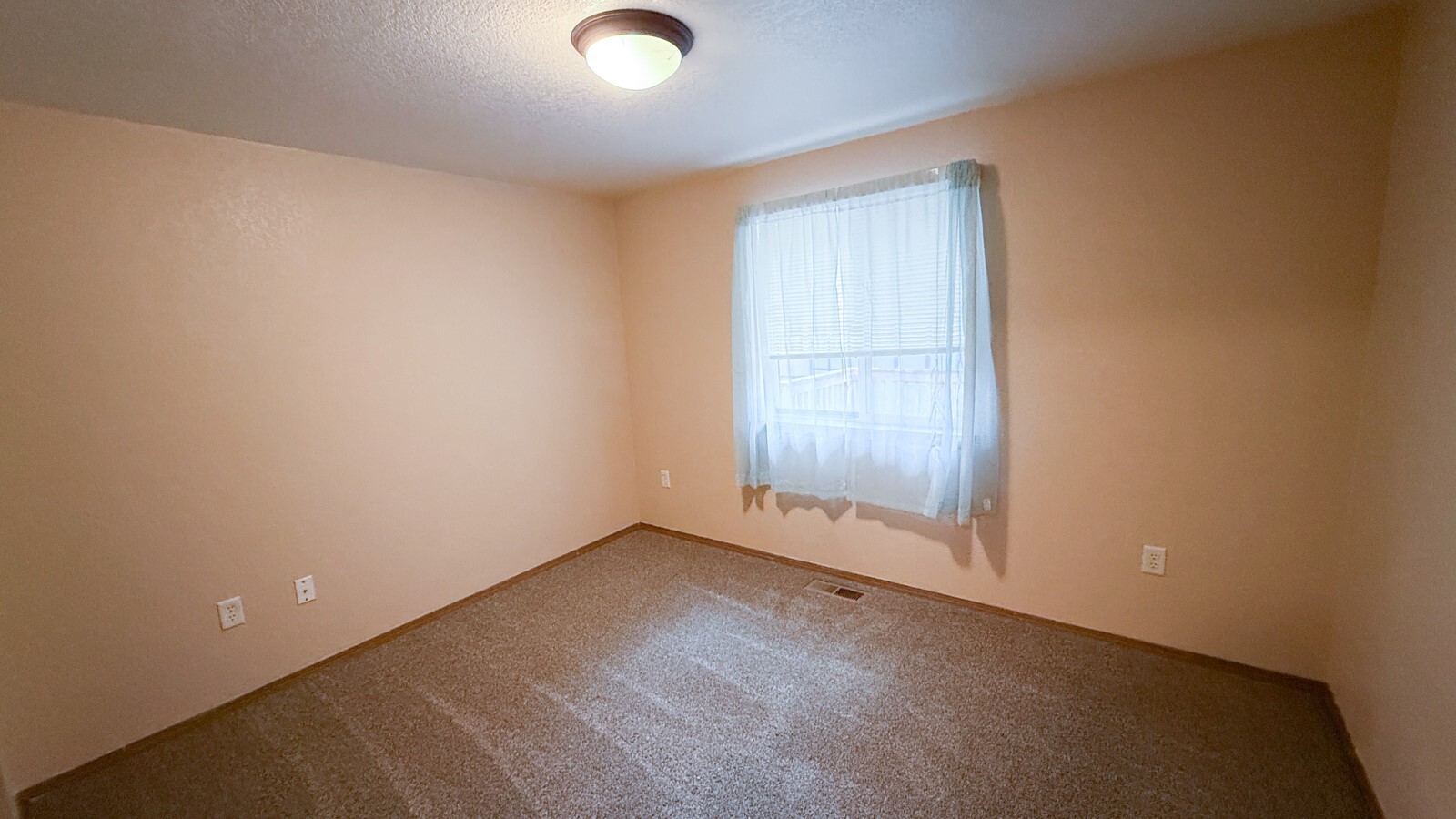 139 Mcclellan Street Property Photo 32
