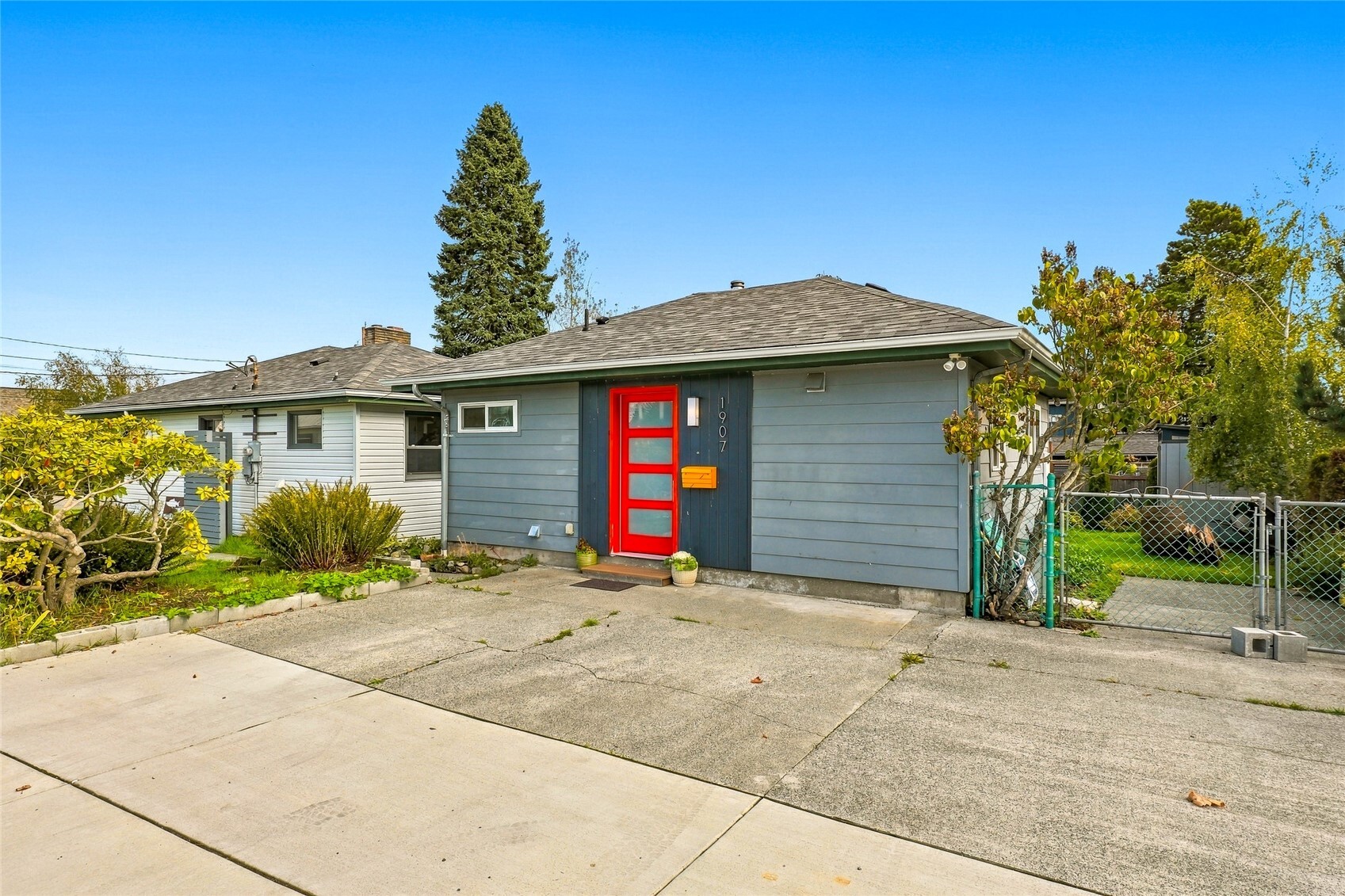 1019 19th Street Property Photo 4