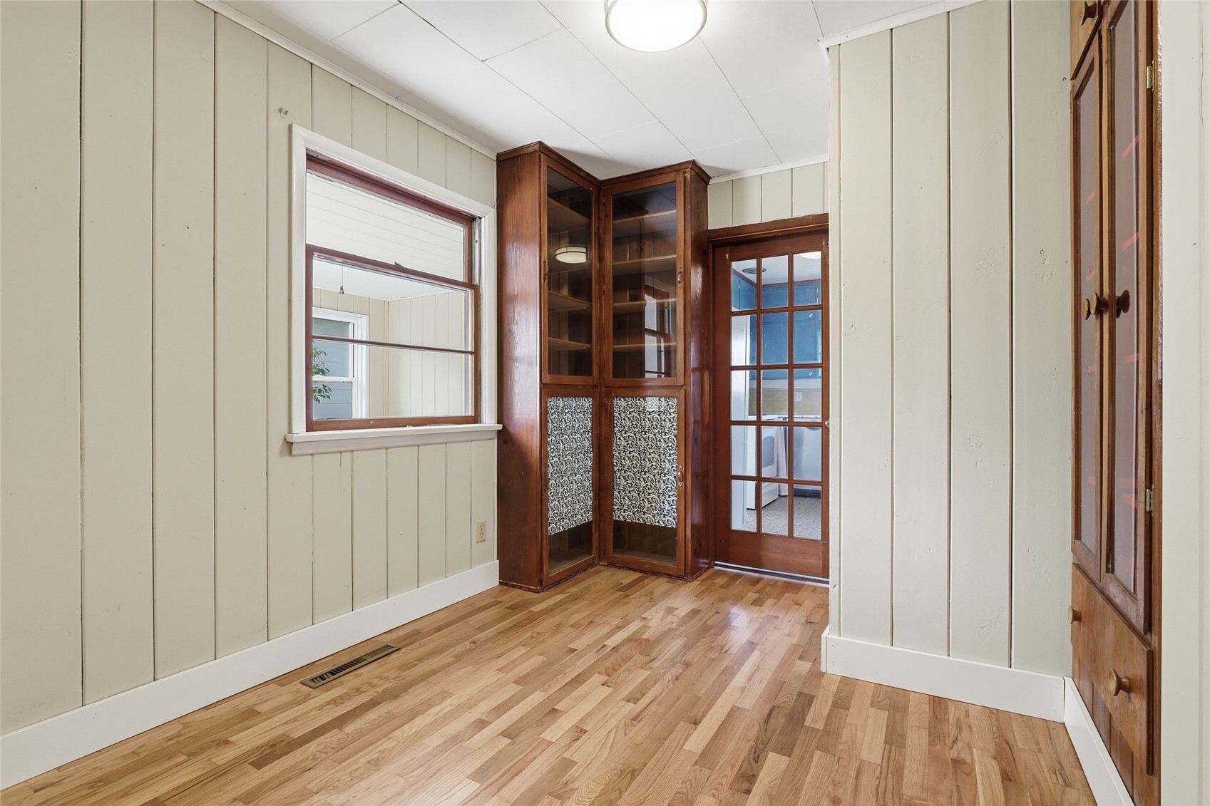 1019 19th Street Property Photo 11