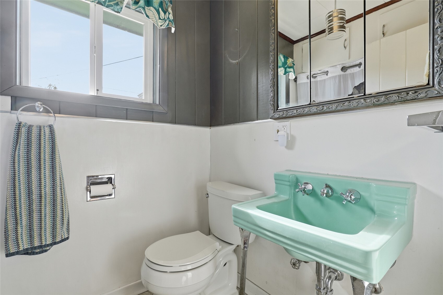1019 19th Street Property Photo 12