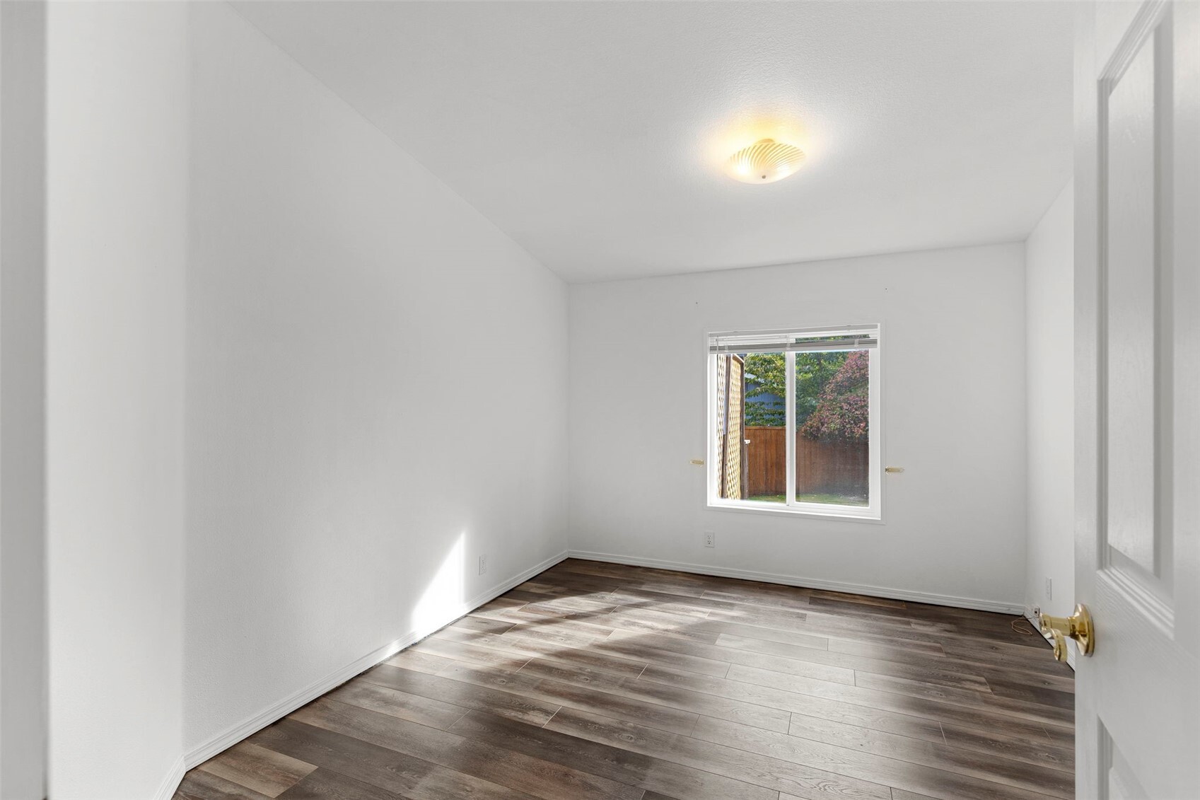 2621 194th Avenue Property Photo 27