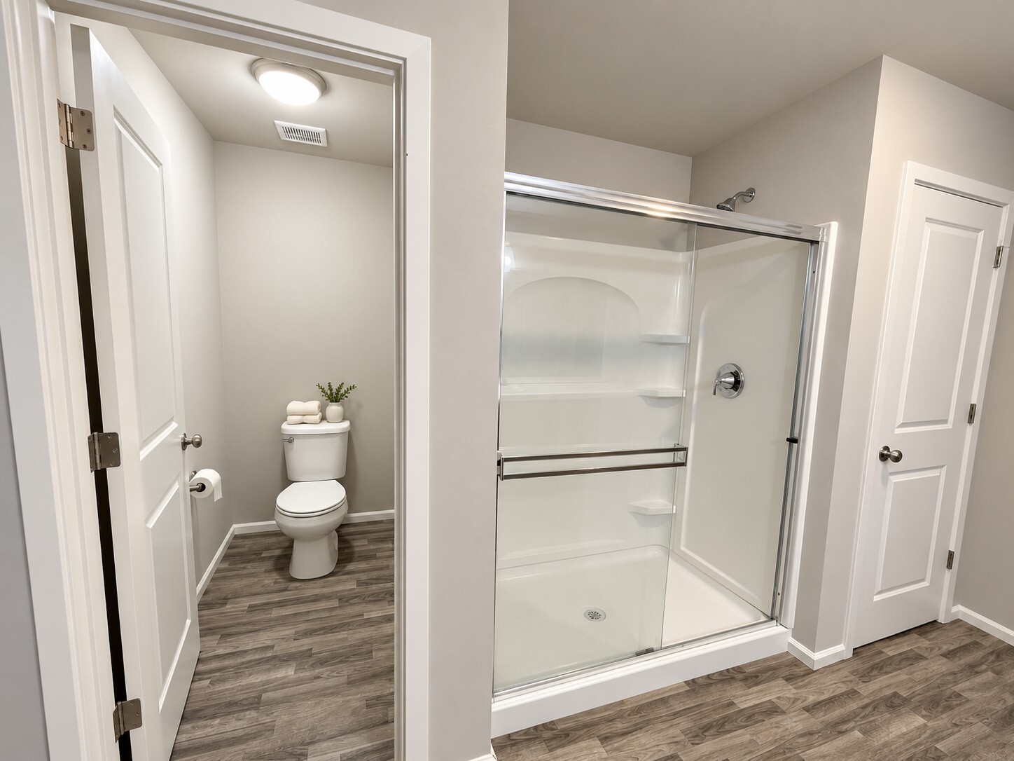 9140 Silverspot Drive Property Photo 18