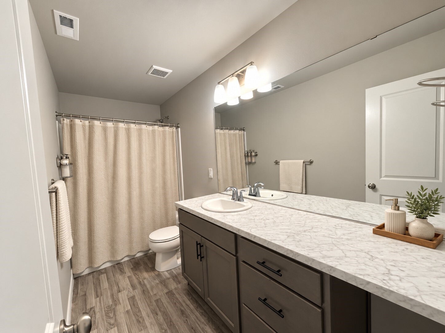 9140 Silverspot Drive Property Photo 21