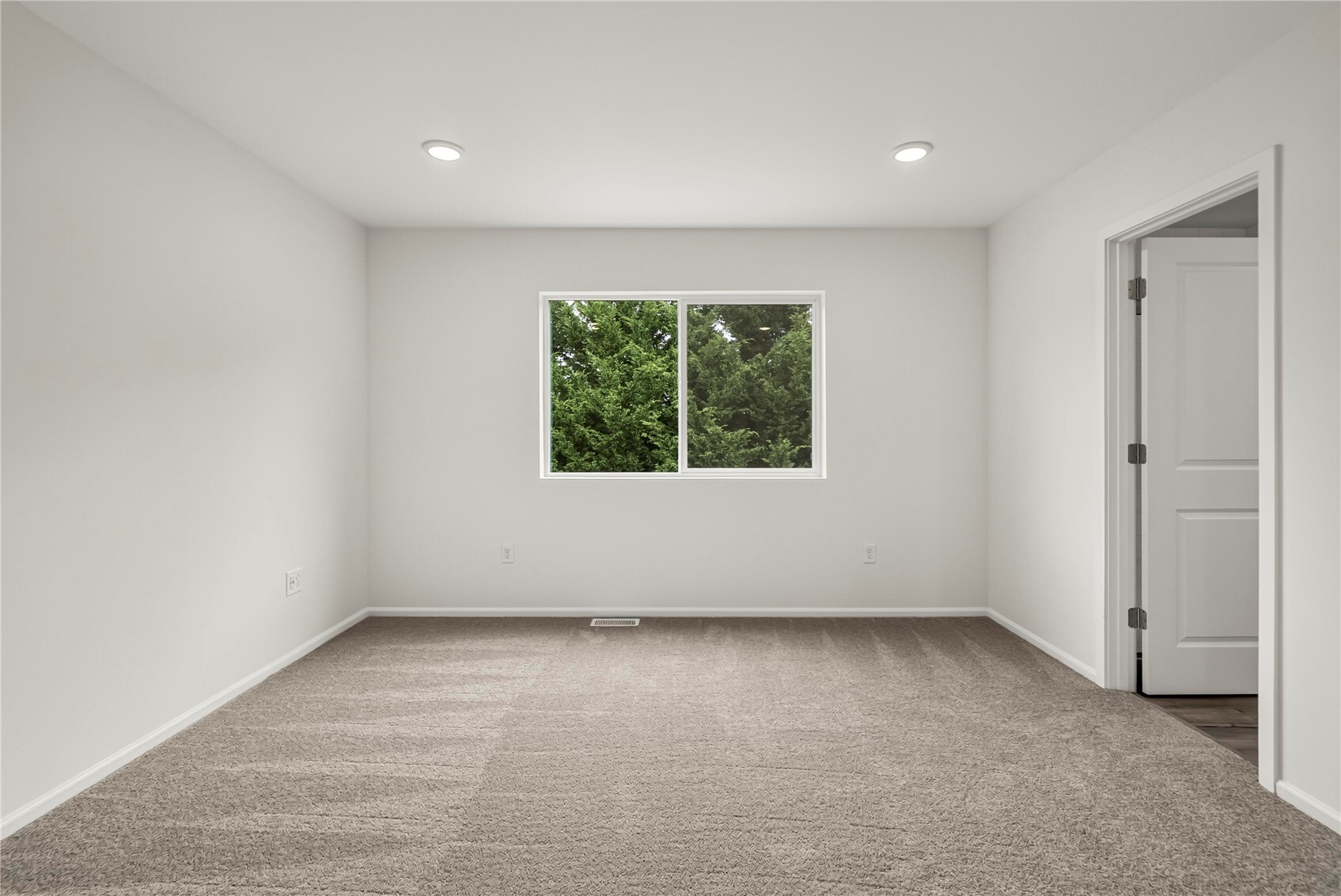 119 Pine Hollow Drive Property Photo 17