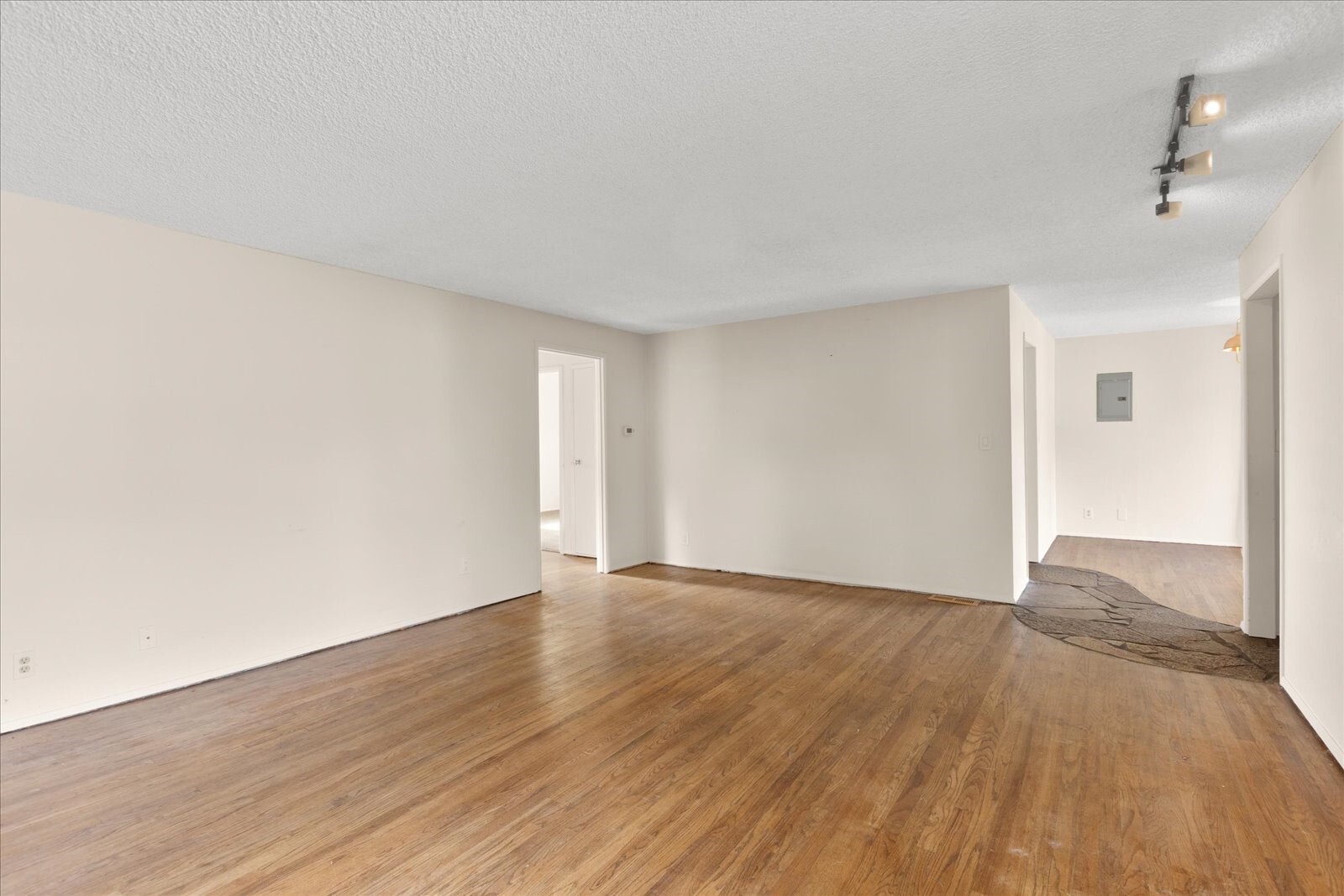 2210 202nd Street Property Photo 10