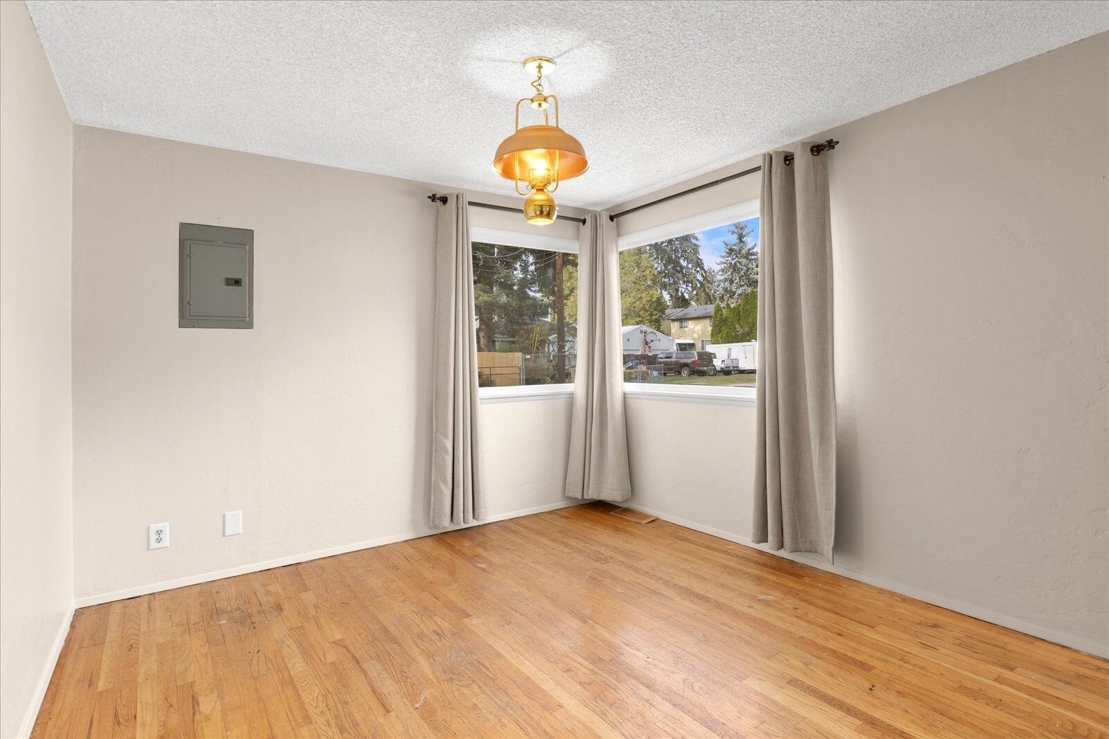2210 202nd Street Property Photo 12