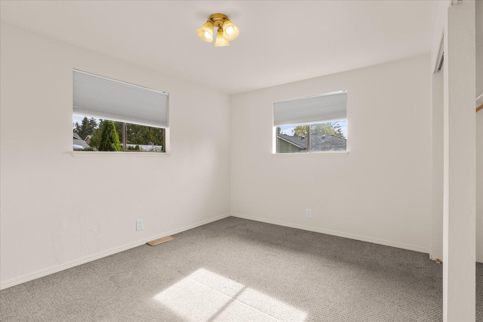 2210 202nd Street Property Photo 16