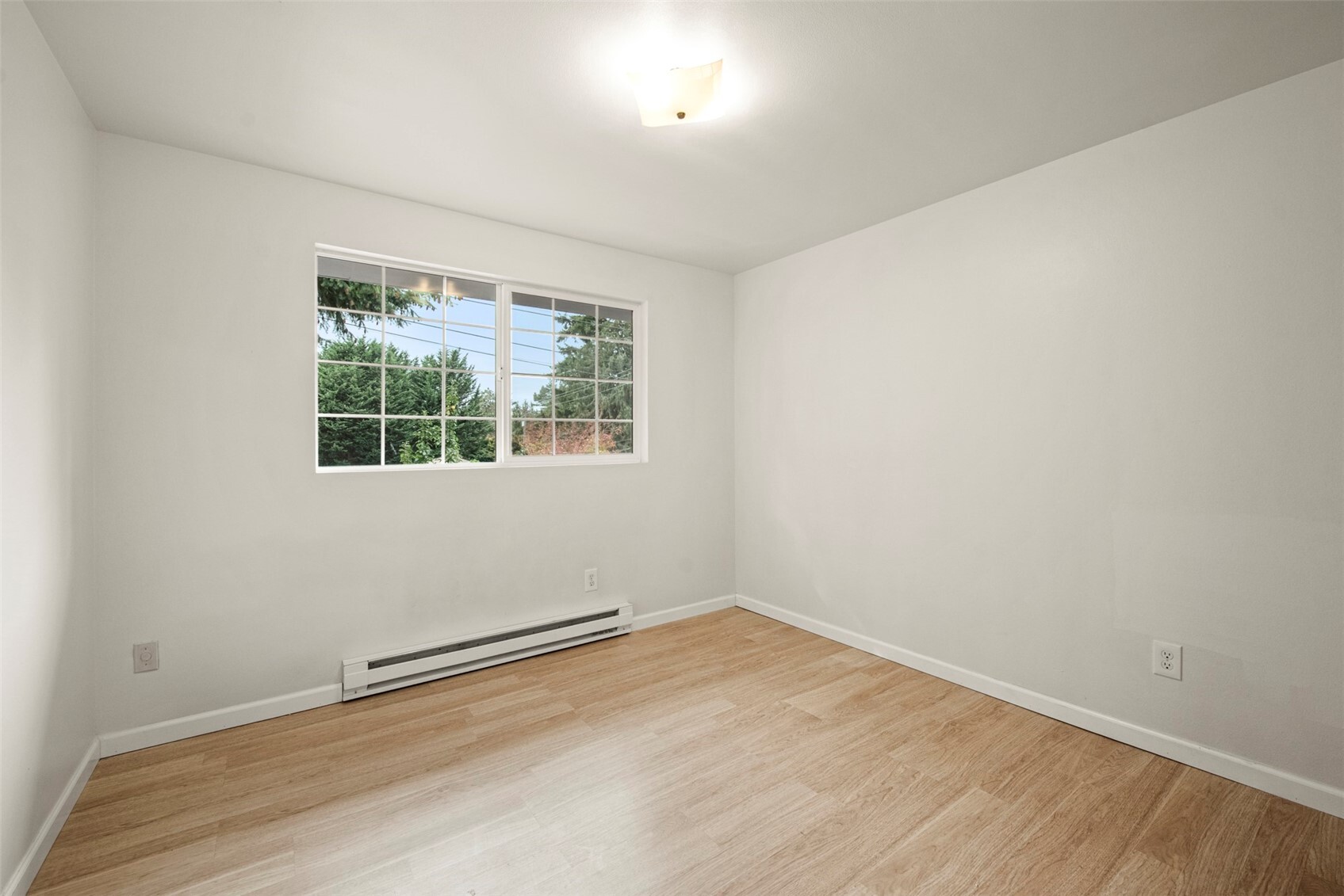10756 Bartlett Ave Ne Property Photo 13