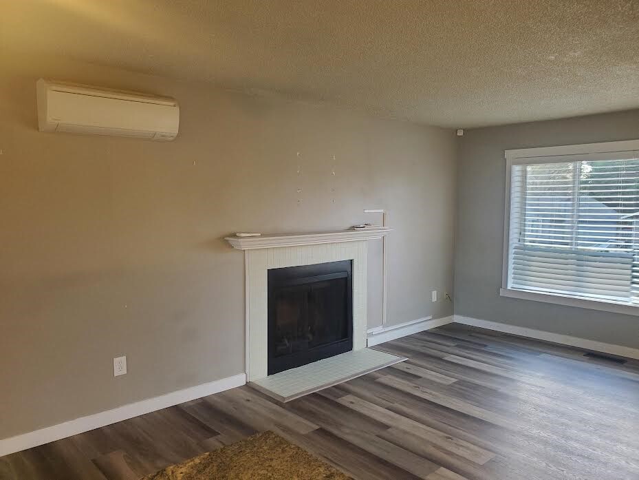 18718 111th Place Property Photo 3