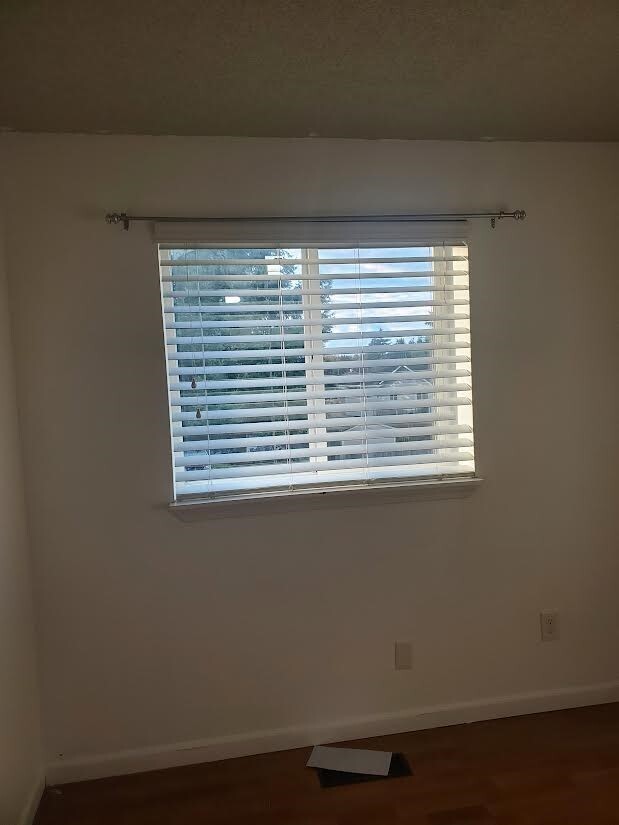 18718 111th Place Property Photo 7