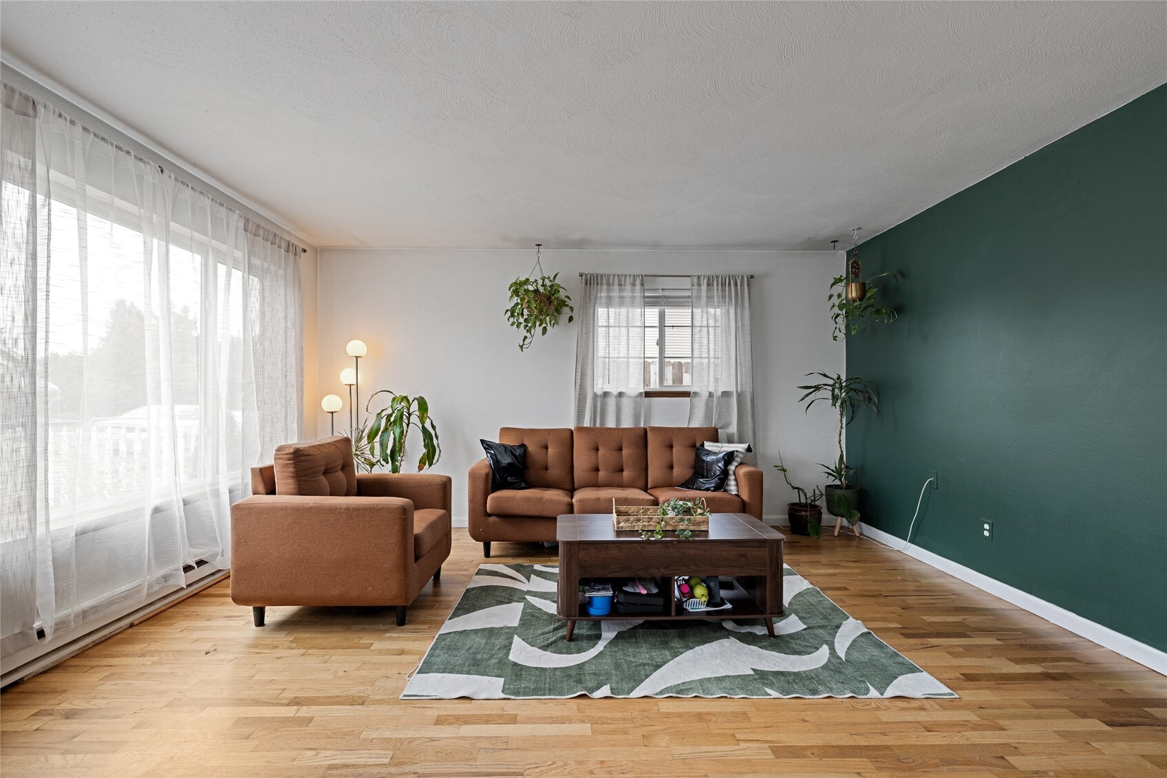 6127 Tacoma Avenue Property Photo 4