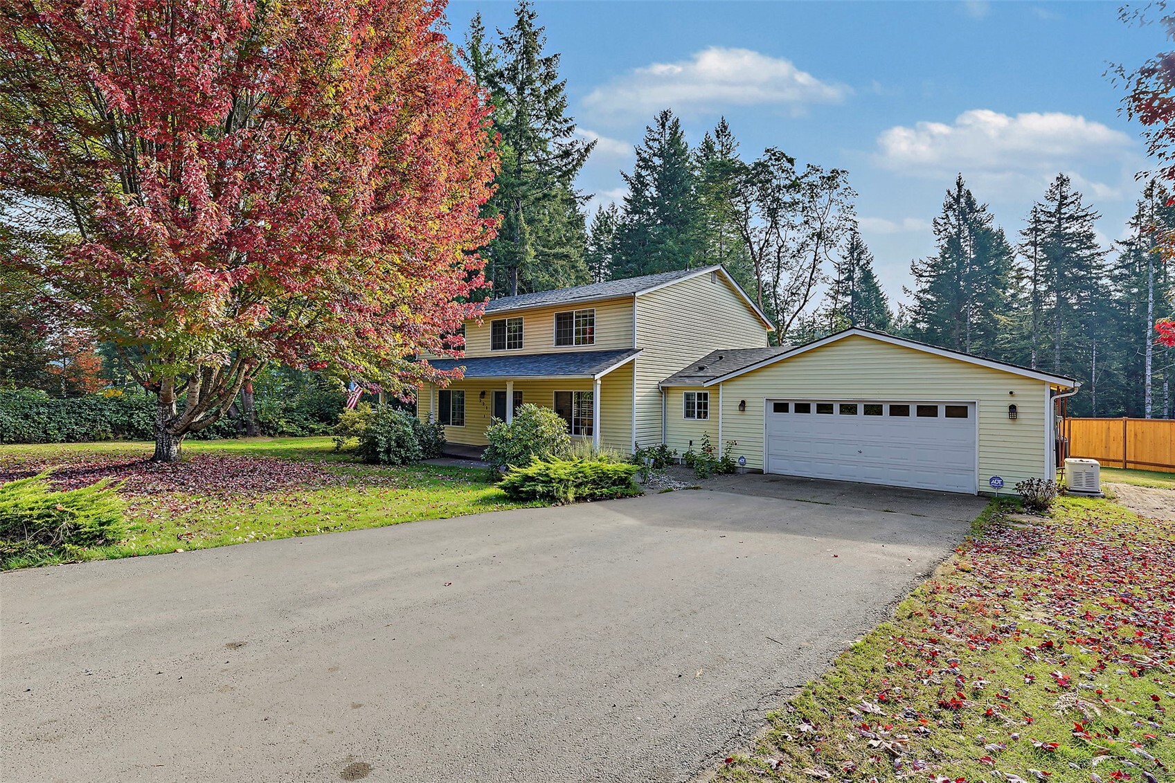 221 195 Avenue Property Photo 1