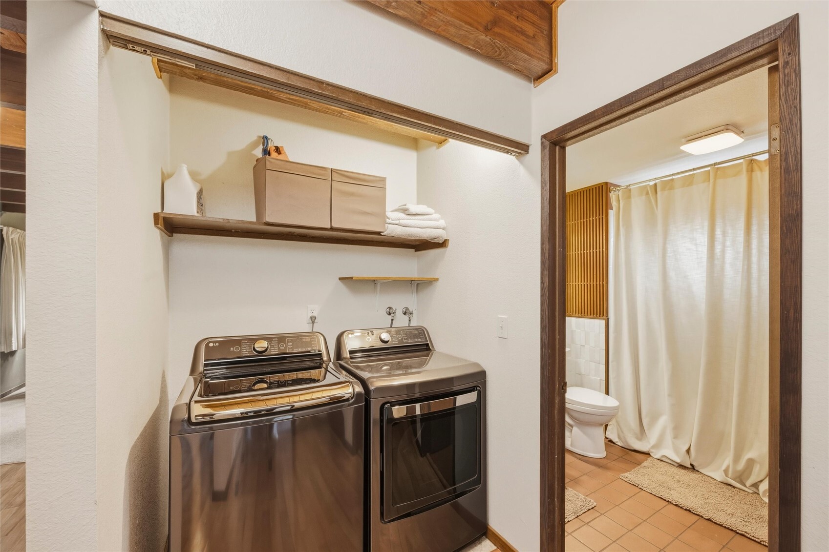 3707 Magrath Road Property Photo 17
