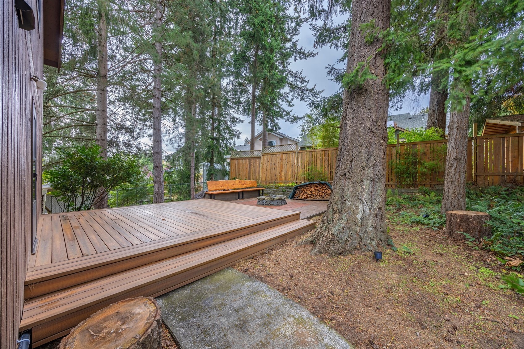 3707 Magrath Road Property Photo 34