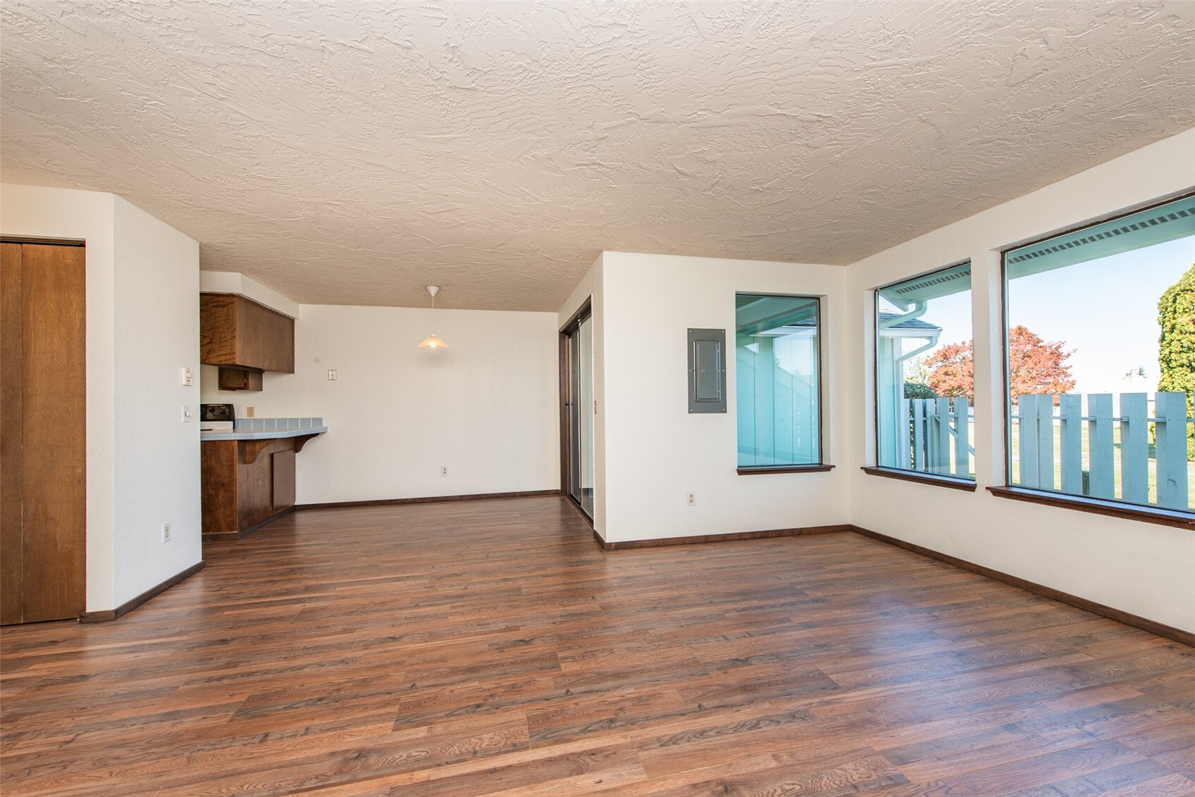834 N Canterbury Court 303 Property Photo 18