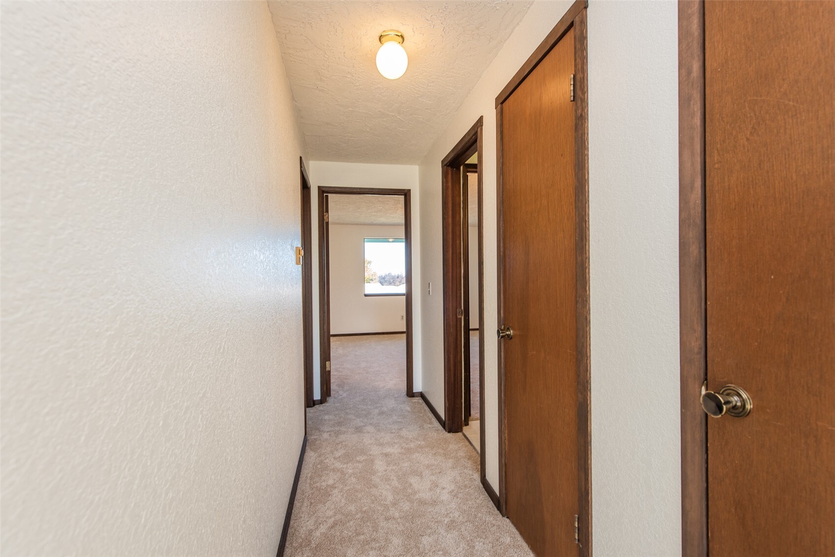 834 N Canterbury Court 303 Property Photo 24