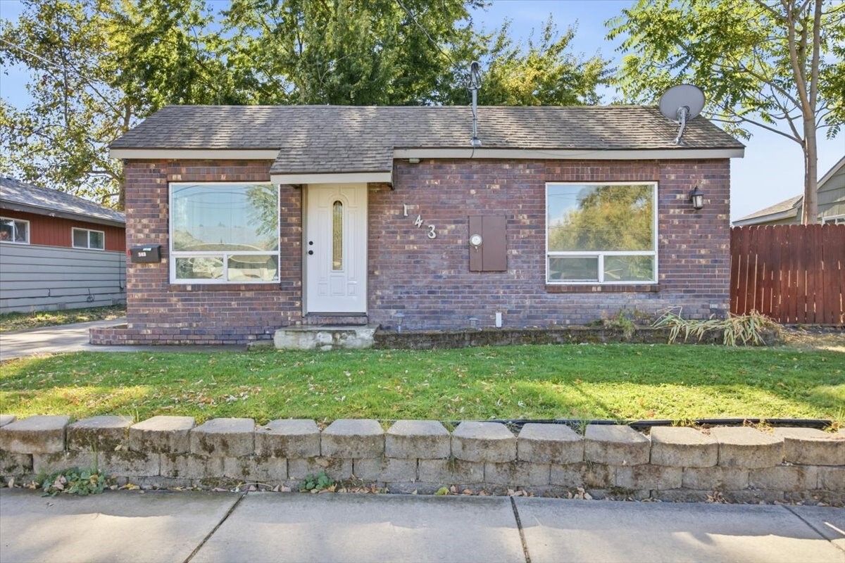 143 Orchard Street Property Photo 1