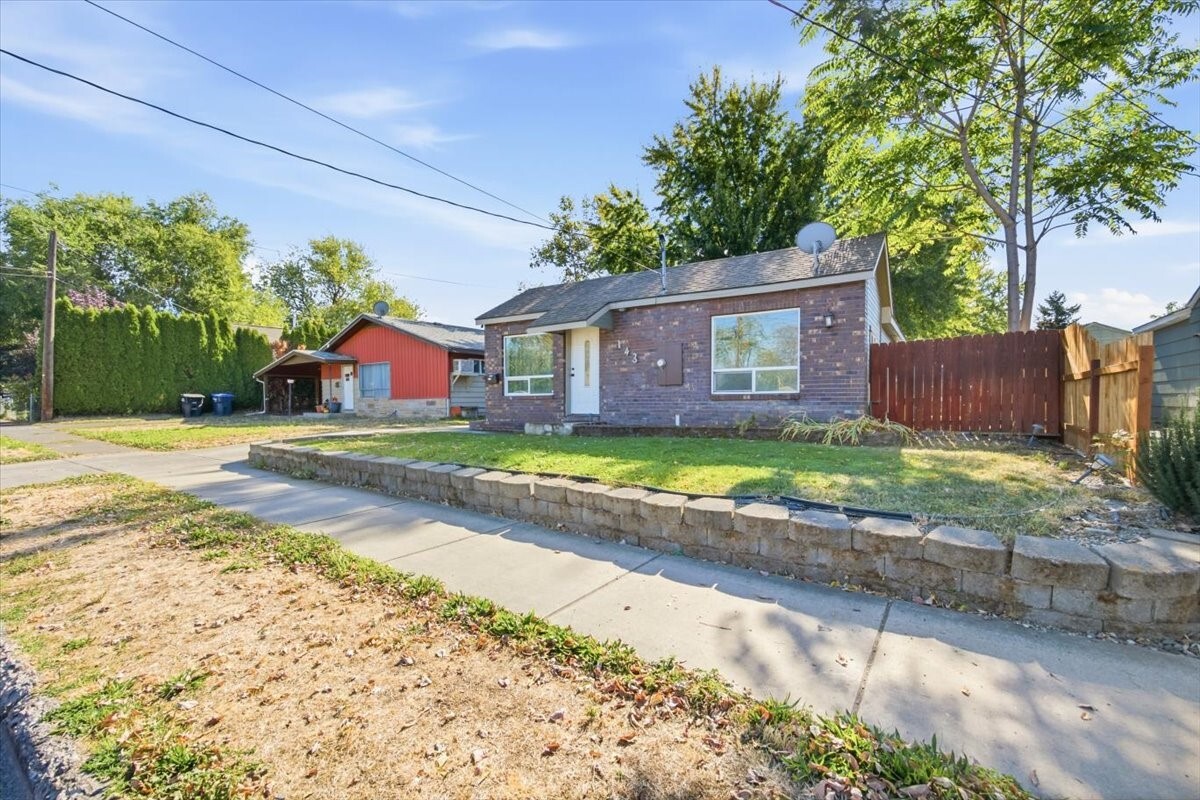 143 Orchard Street Property Photo 3