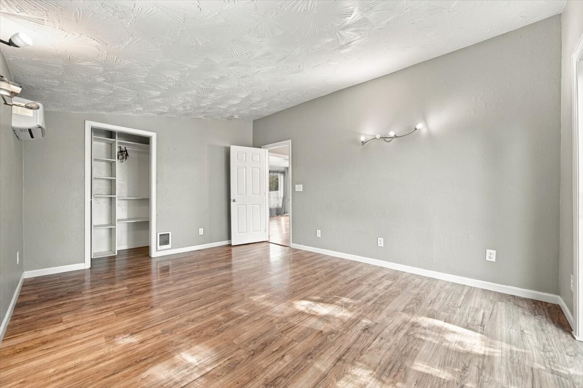 143 Orchard Street Property Photo 13