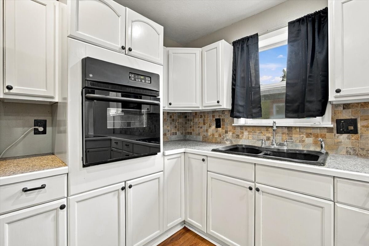 143 Orchard Street Property Photo 20