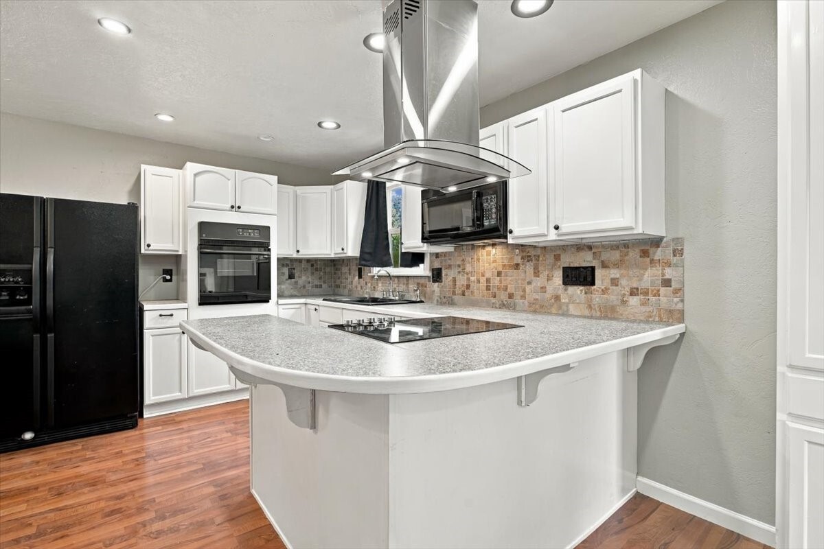 143 Orchard Street Property Photo 21