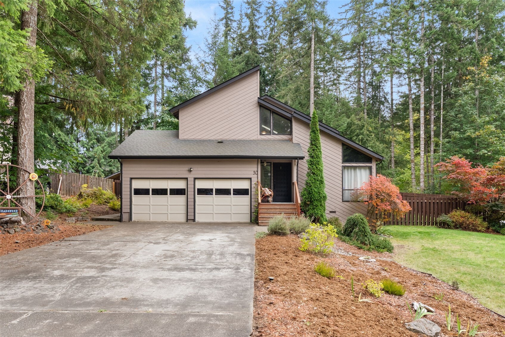 30 Se Shadowood Drive Property Photo 1