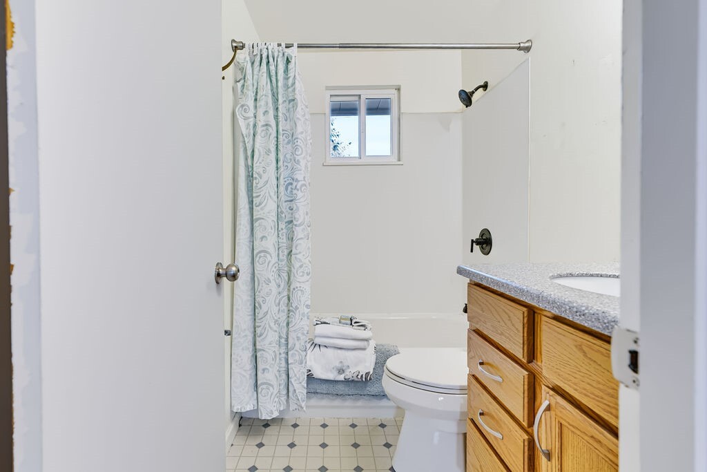 1204 N 172nd Street Property Photo 14