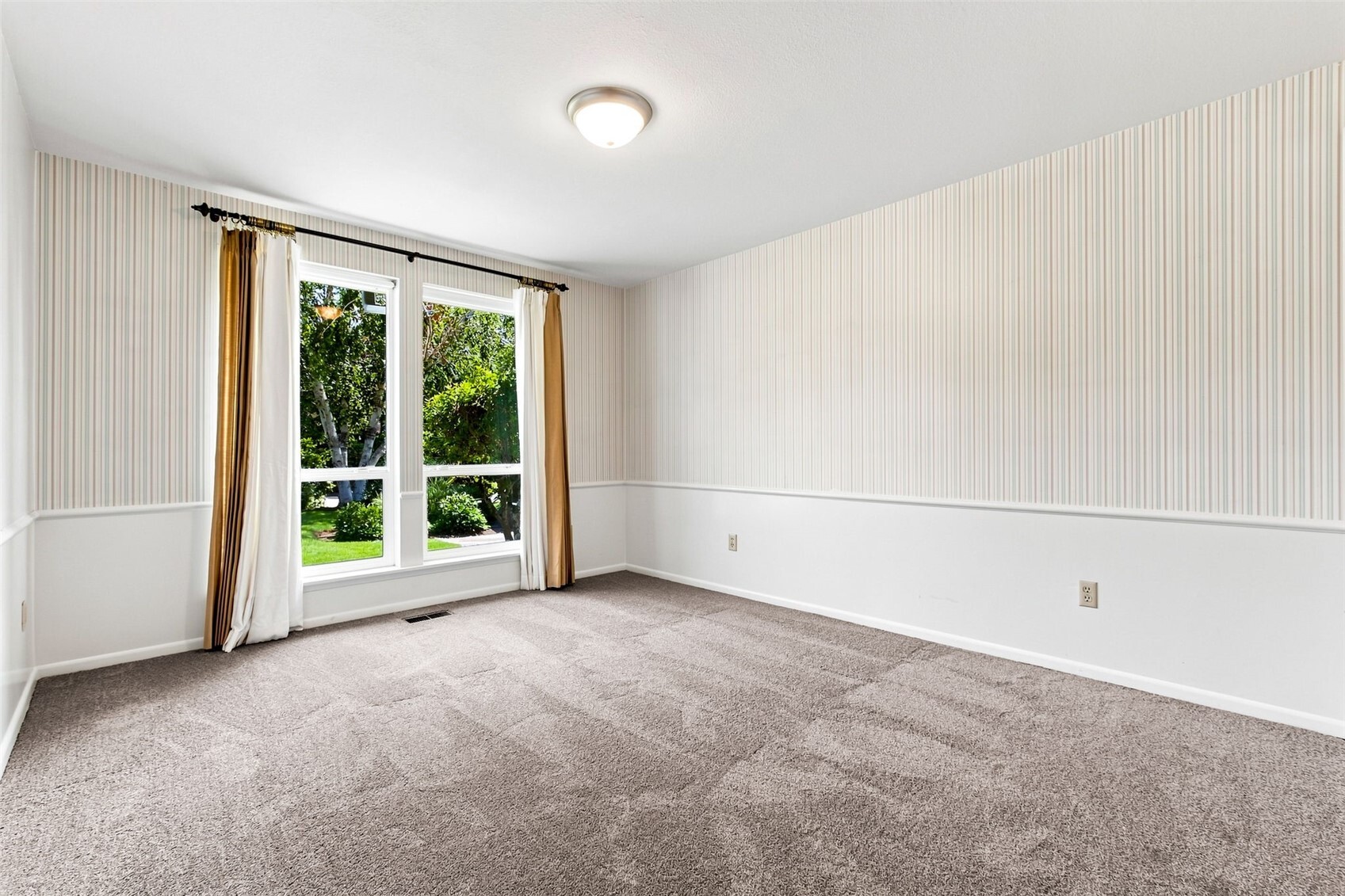 8205 Amber Drive Property Photo 28