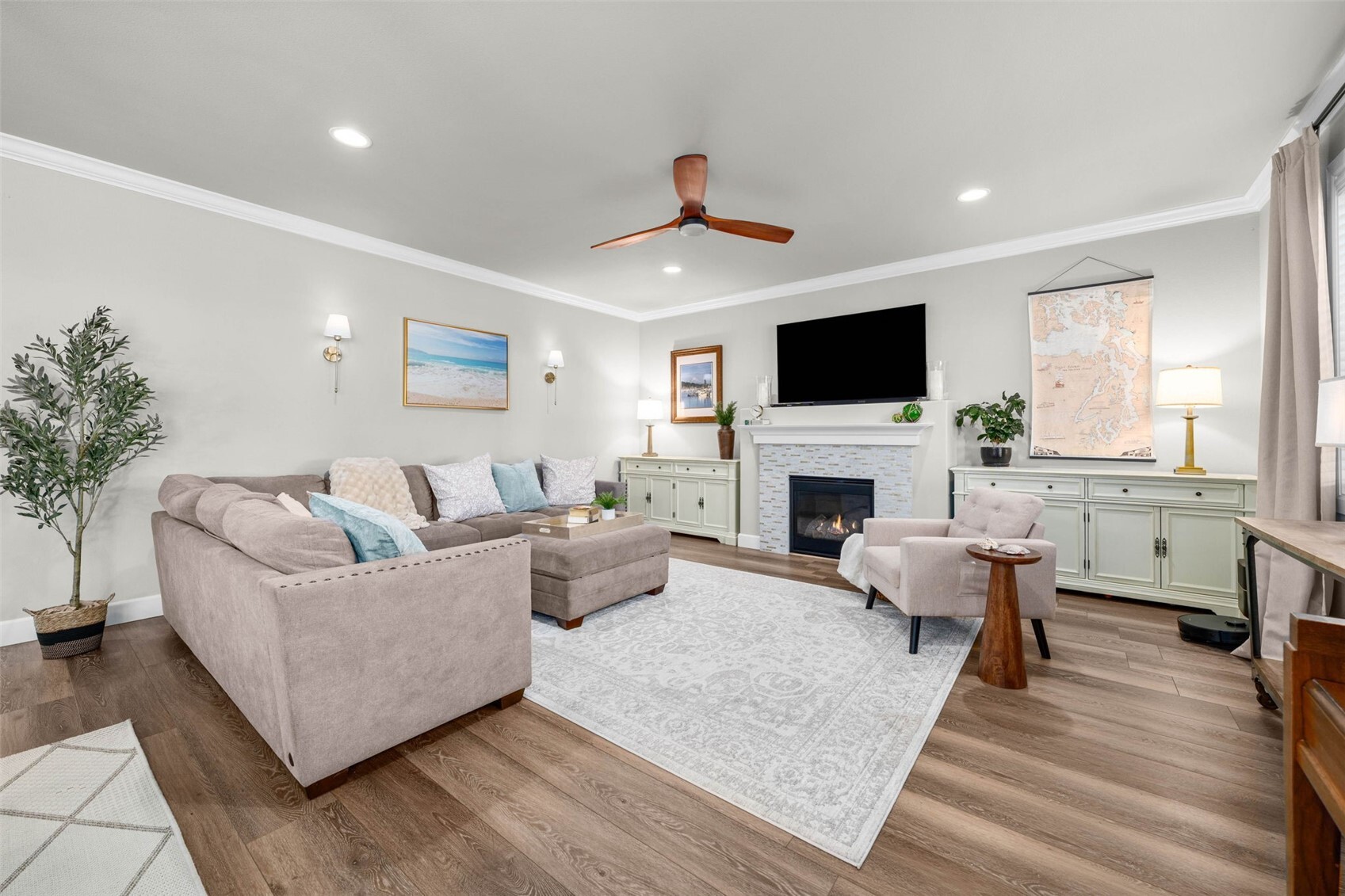 10159 Sentinel Loop Property Photo 15