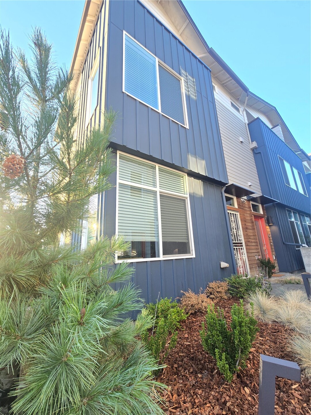 4068 S Myrtle Street Property Photo 3