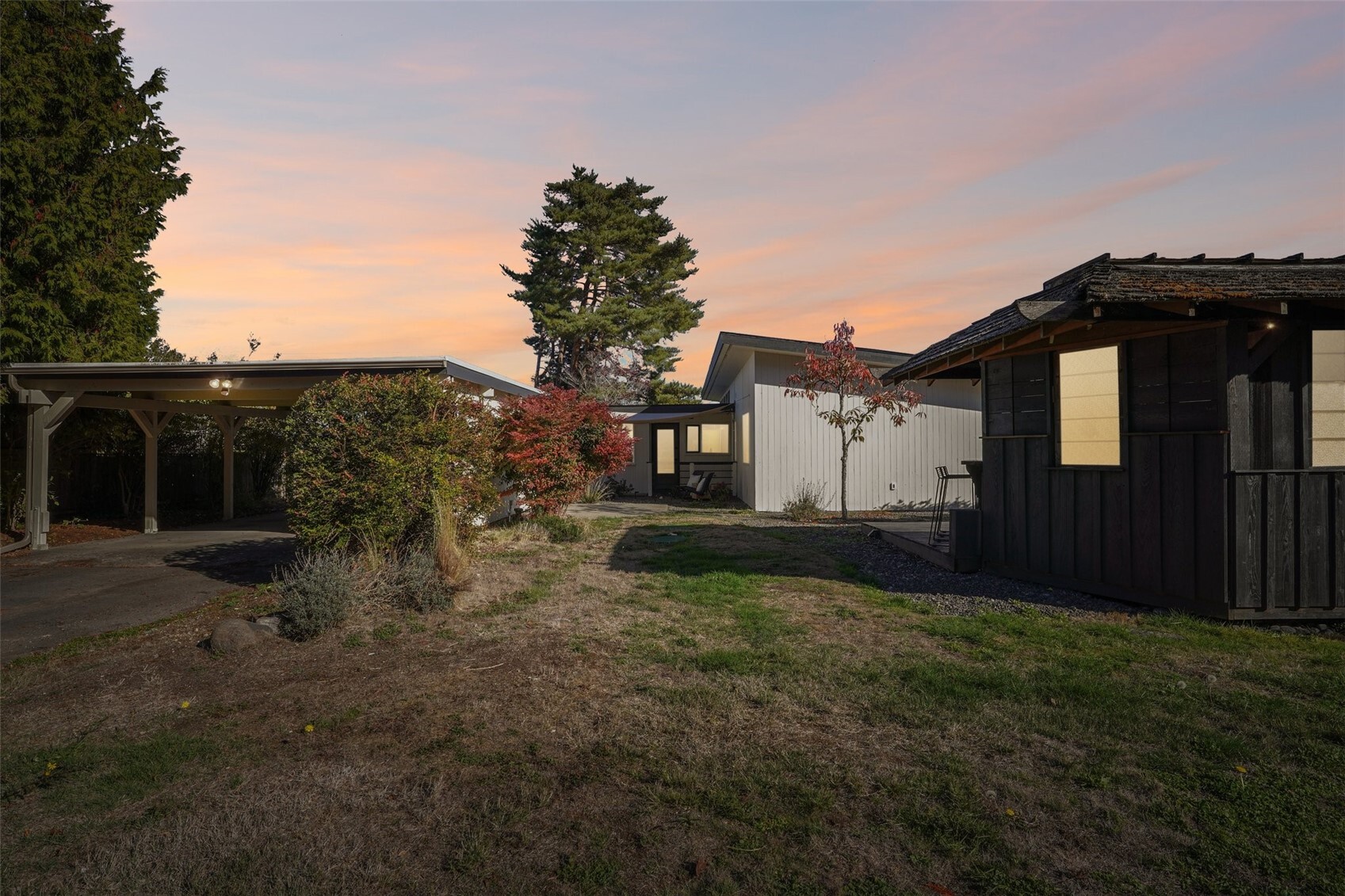 3211 Viewcrest Drive Property Photo 23