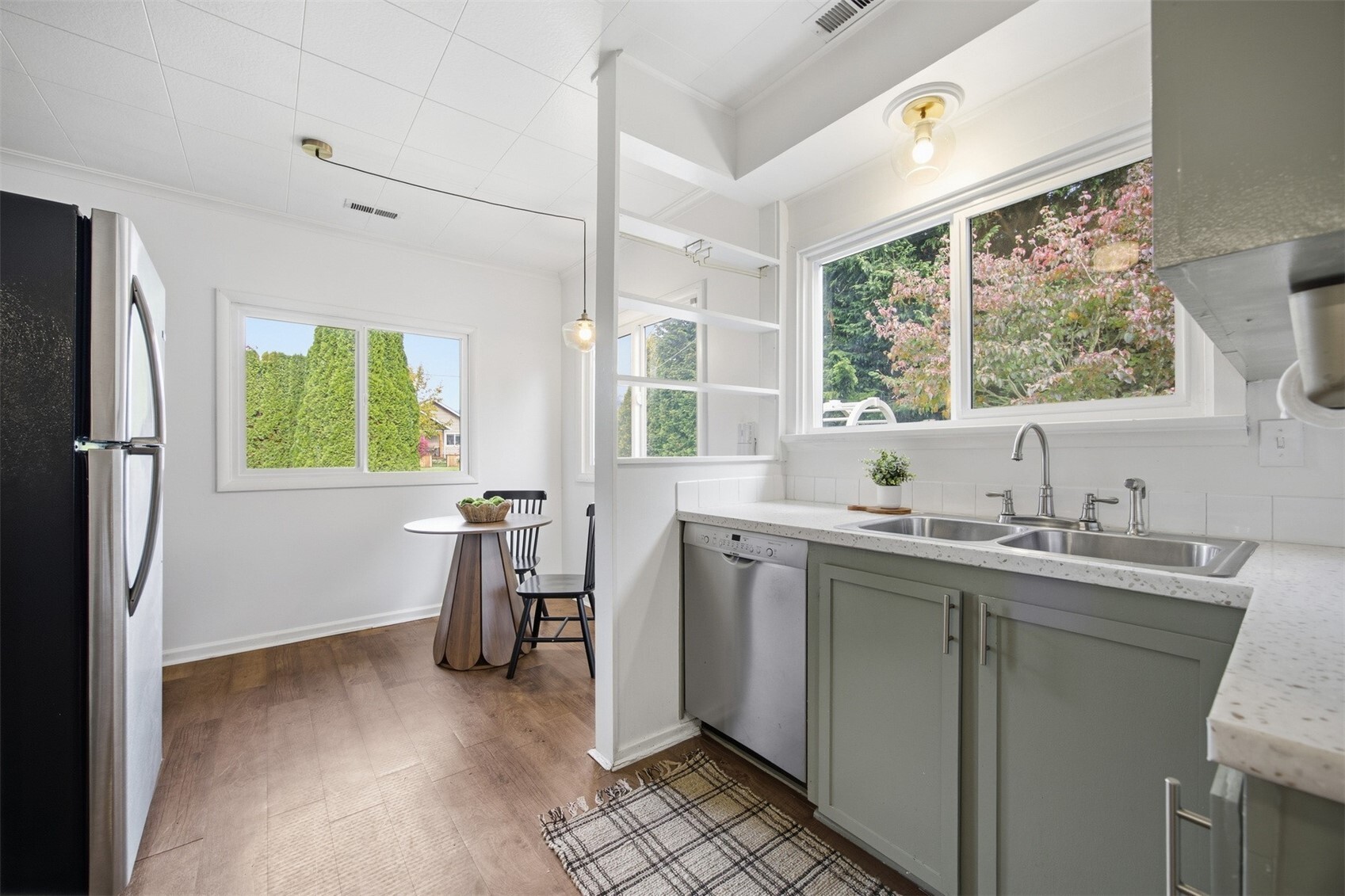 521 Talcott Street Property Photo 12