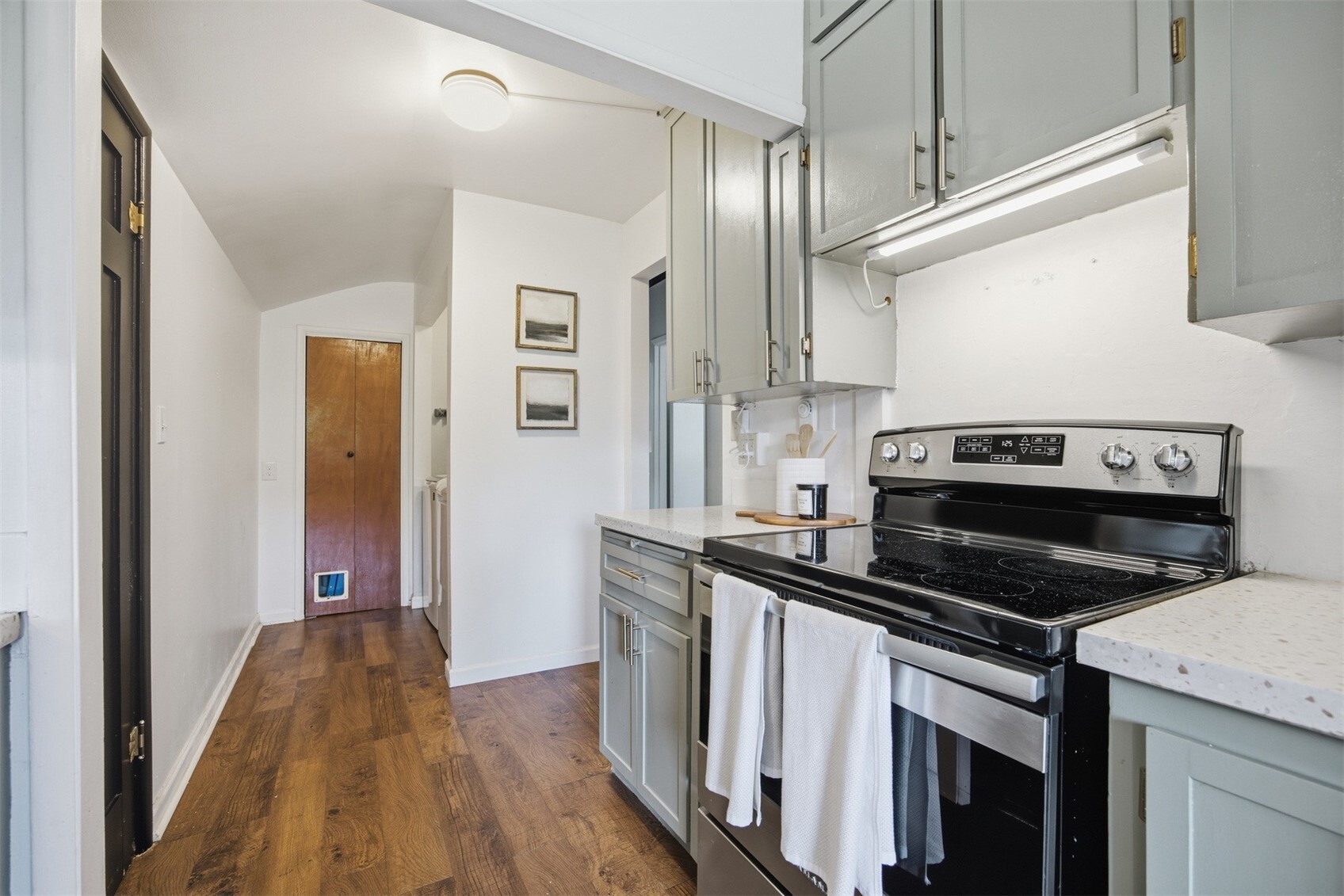 521 Talcott Street Property Photo 16
