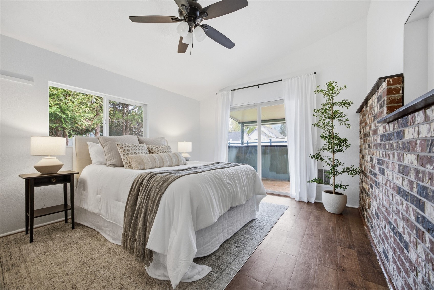 521 Talcott Street Property Photo 17