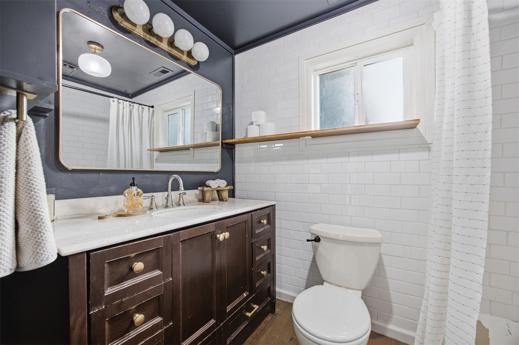 521 Talcott Street Property Photo 21