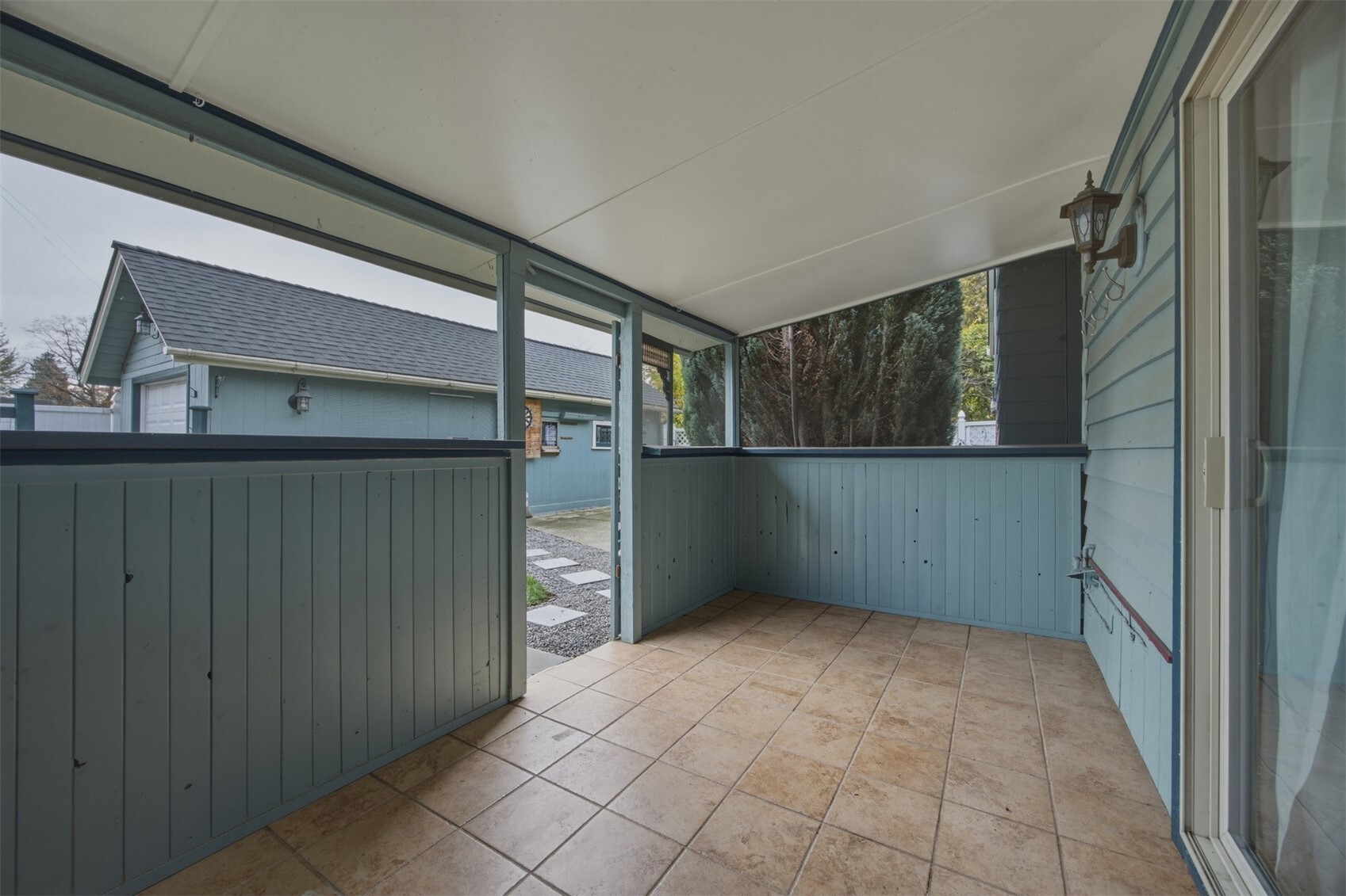 521 Talcott Street Property Photo 25