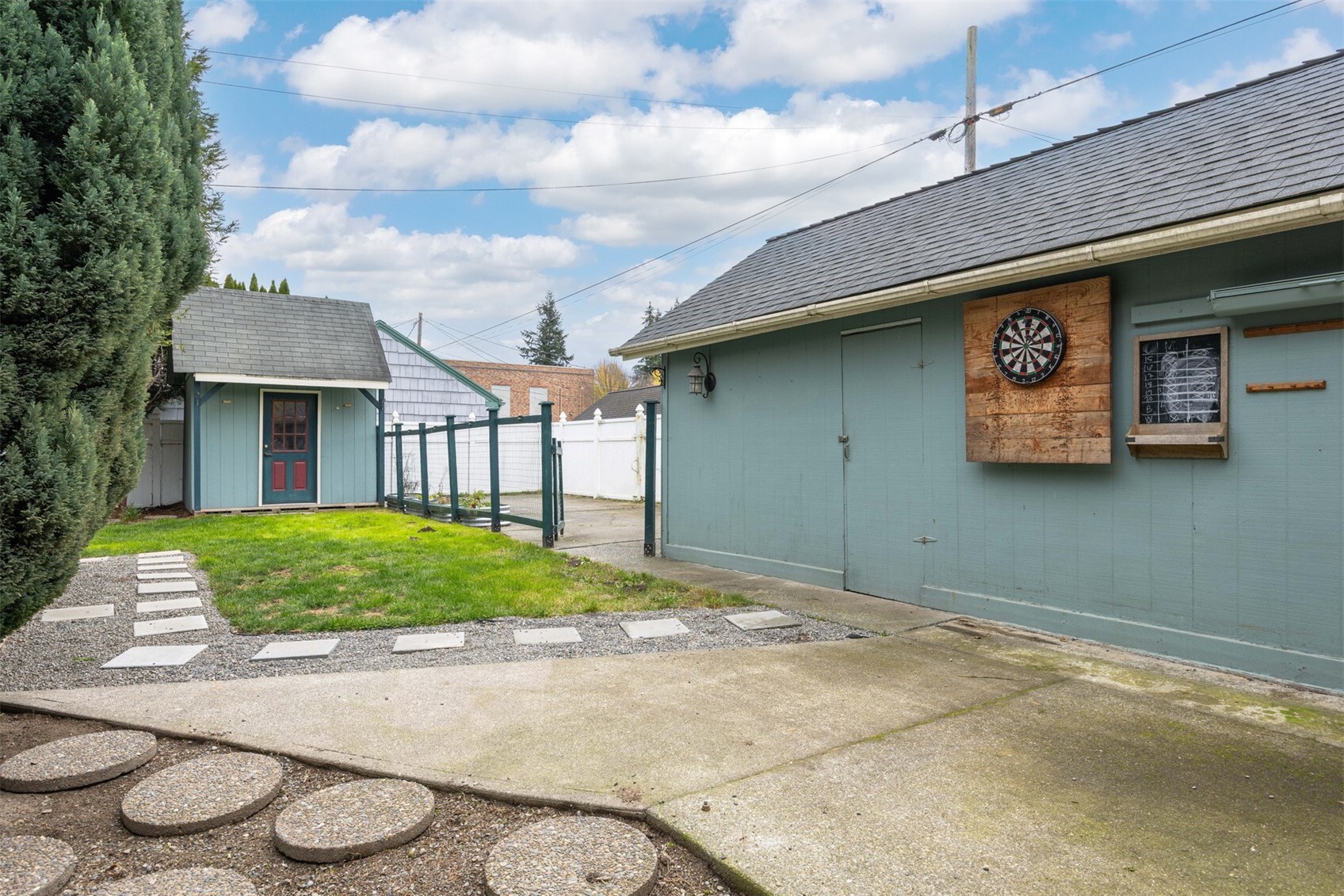 521 Talcott Street Property Photo 28