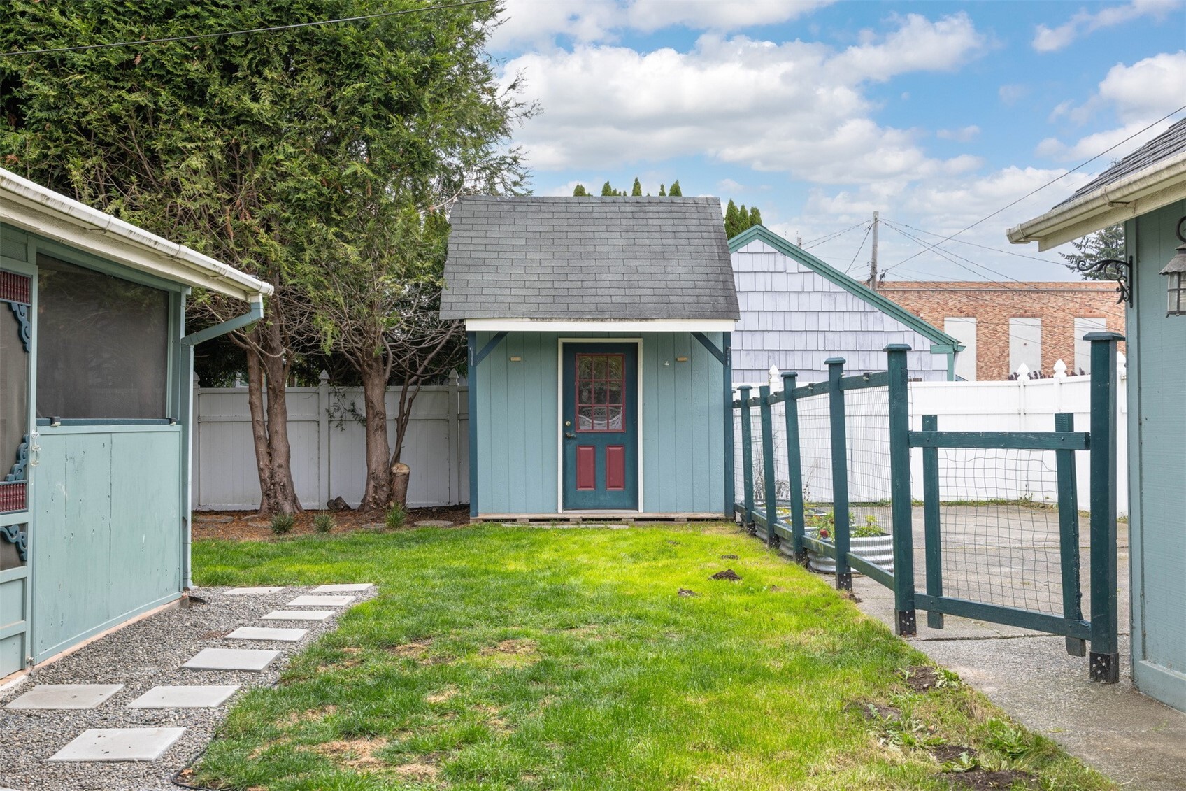 521 Talcott Street Property Photo 29