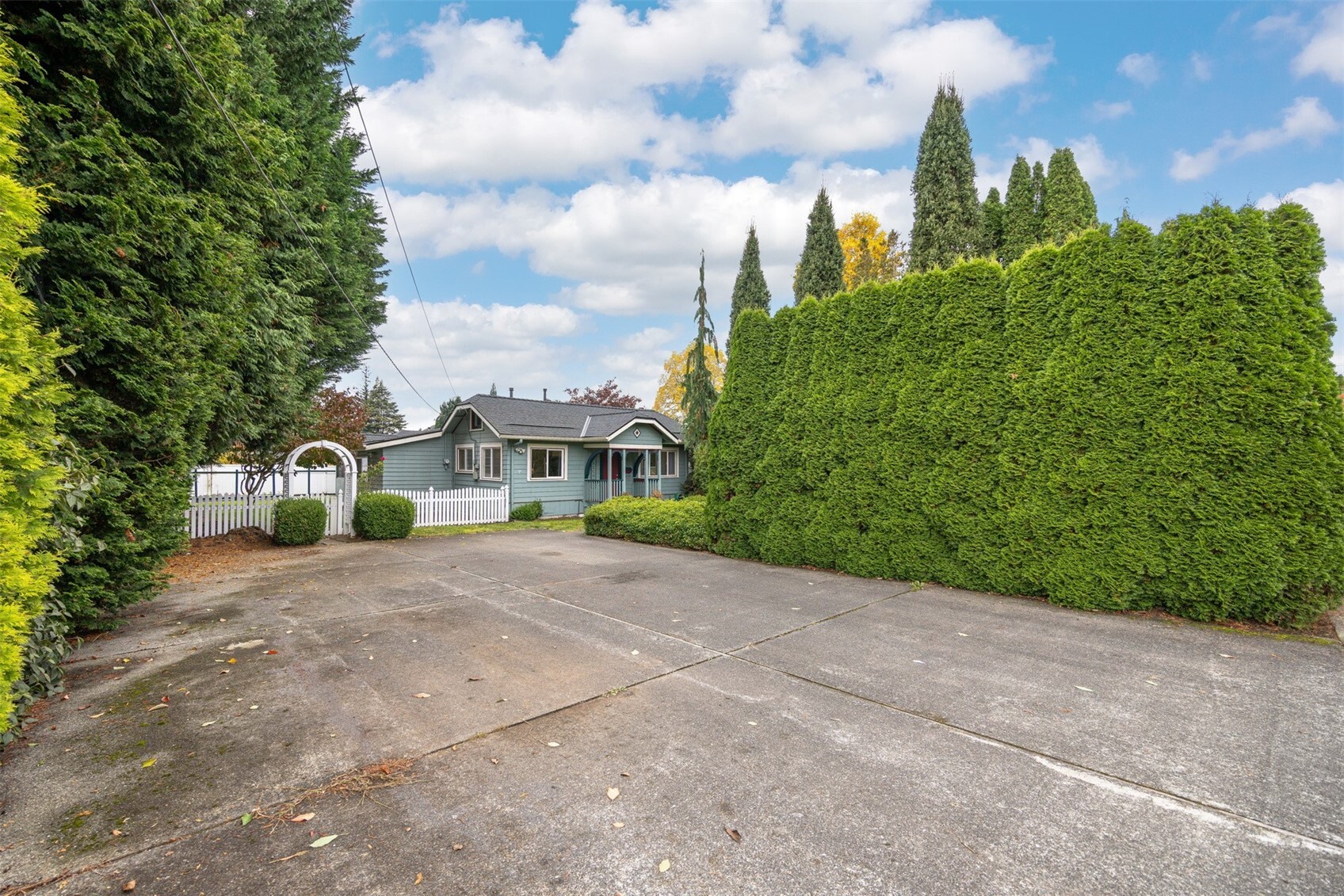 521 Talcott Street Property Photo 33